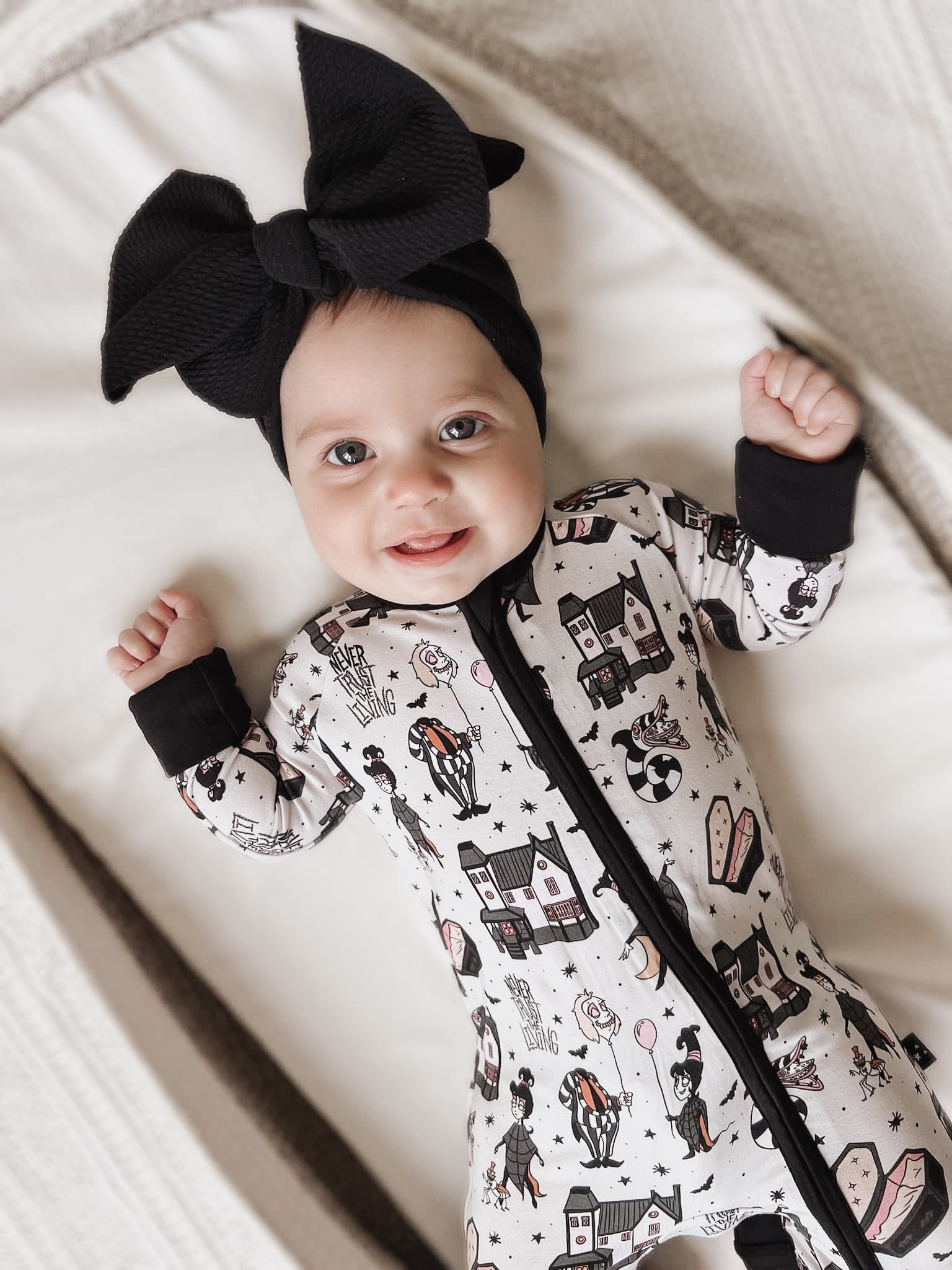 Never Trust The Living - Zippy