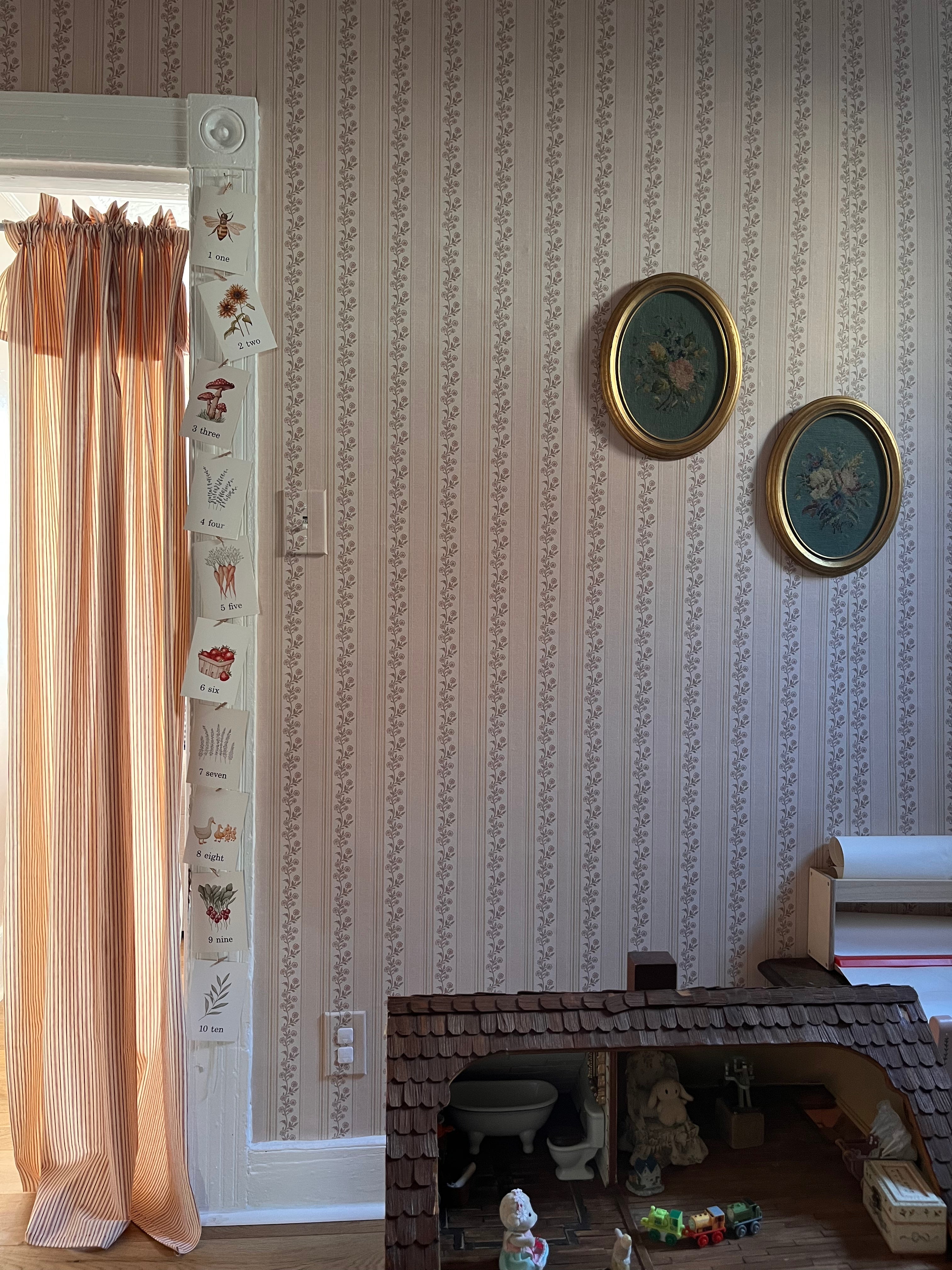 Auggie Wallpaper By Bloomery Decor