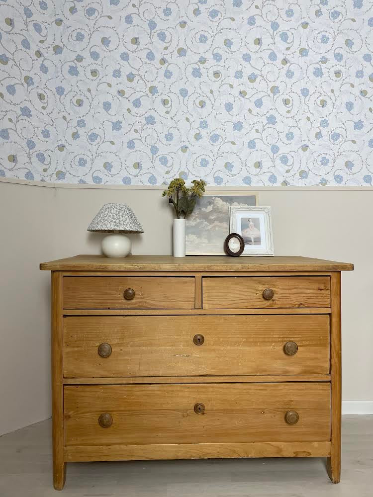 Linnea Wallpaper By Grateful Artsy Soul