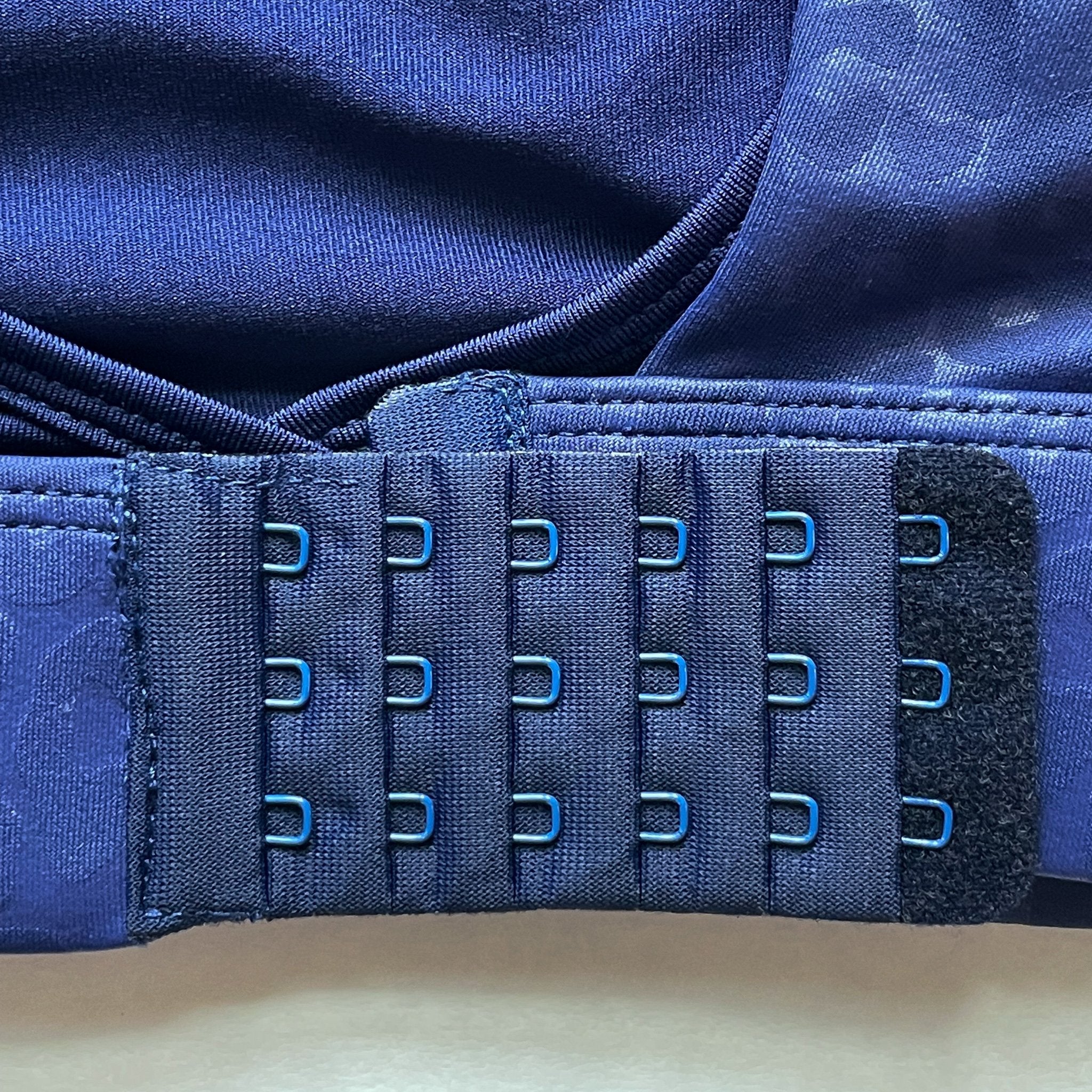 Chloé 3 Running Nursing Sports Bra (black Cheetah)