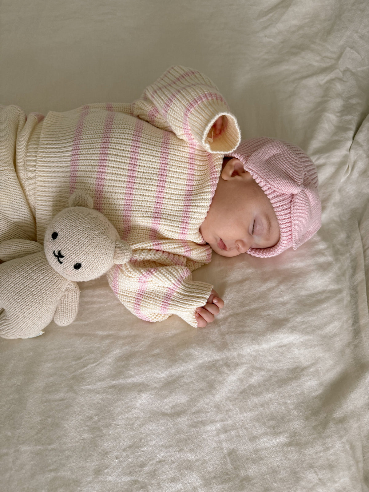 Classic Bow Beanie - Powder Pink