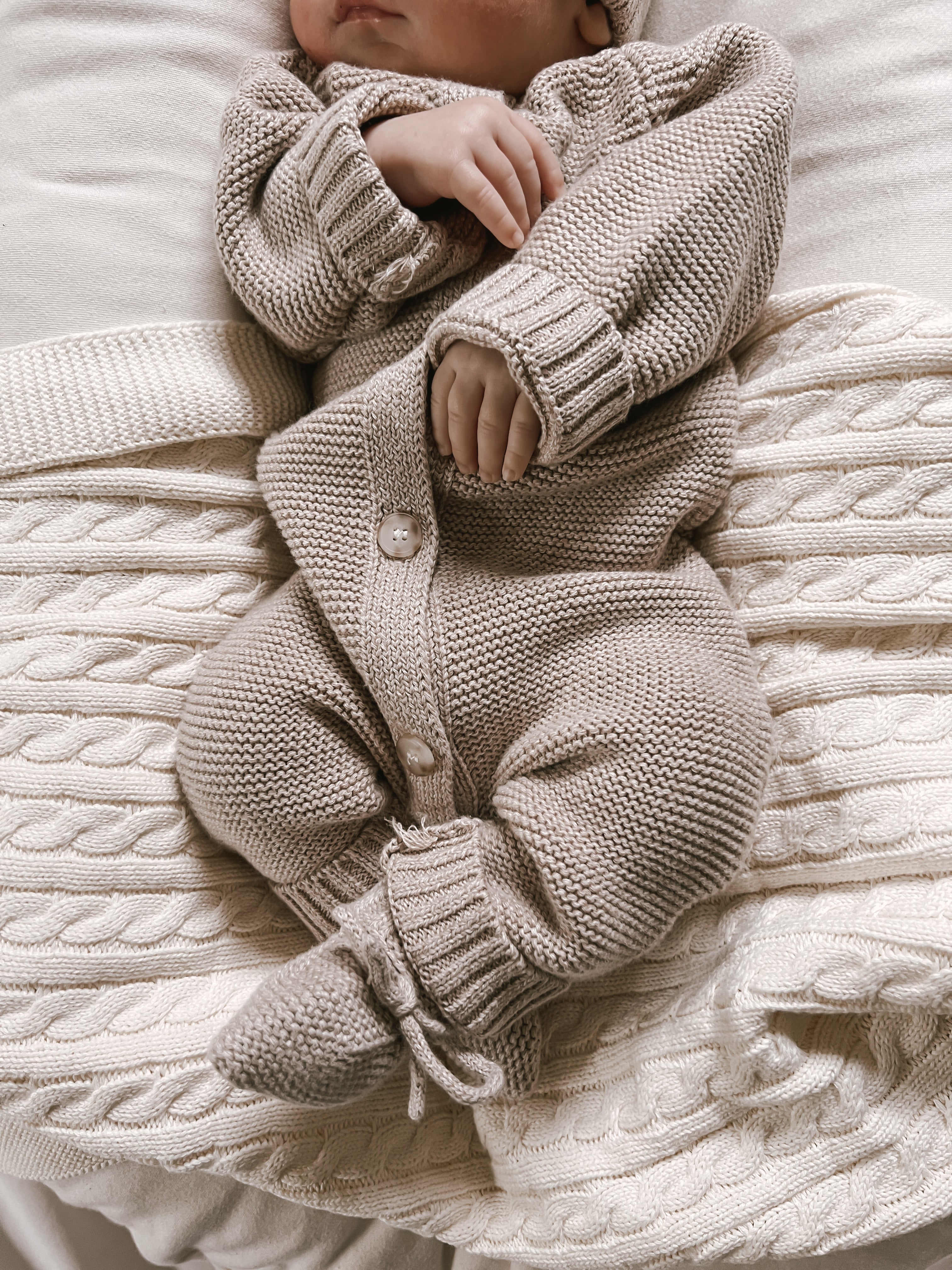 Luna + Luca Cable Knit Baby Blanket - White