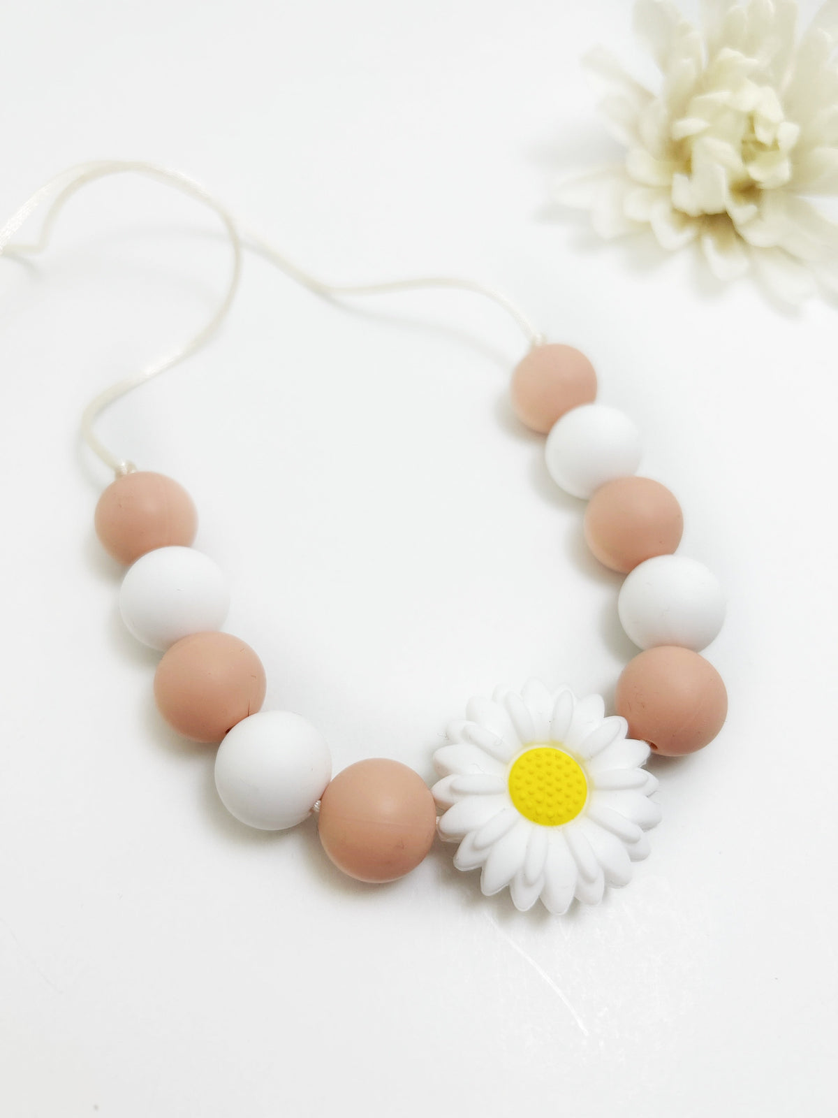 Daisy Sensory Chew Necklace For Kids | Kids Chewable Jewelry