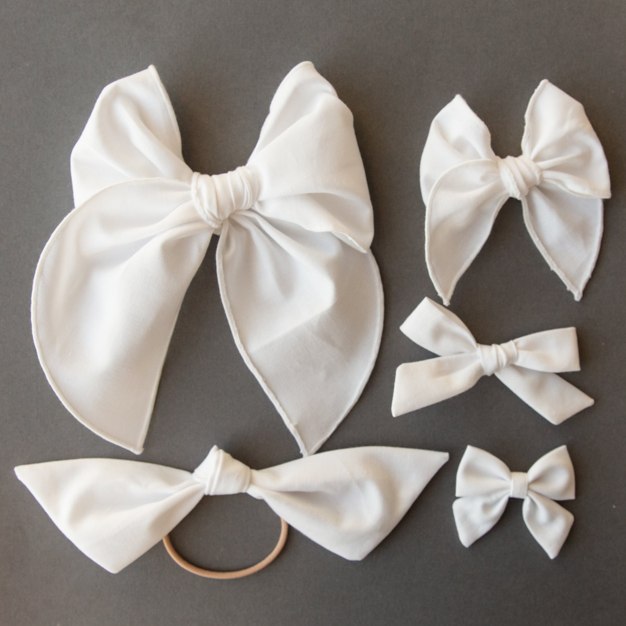 True White | Petite Party Bow