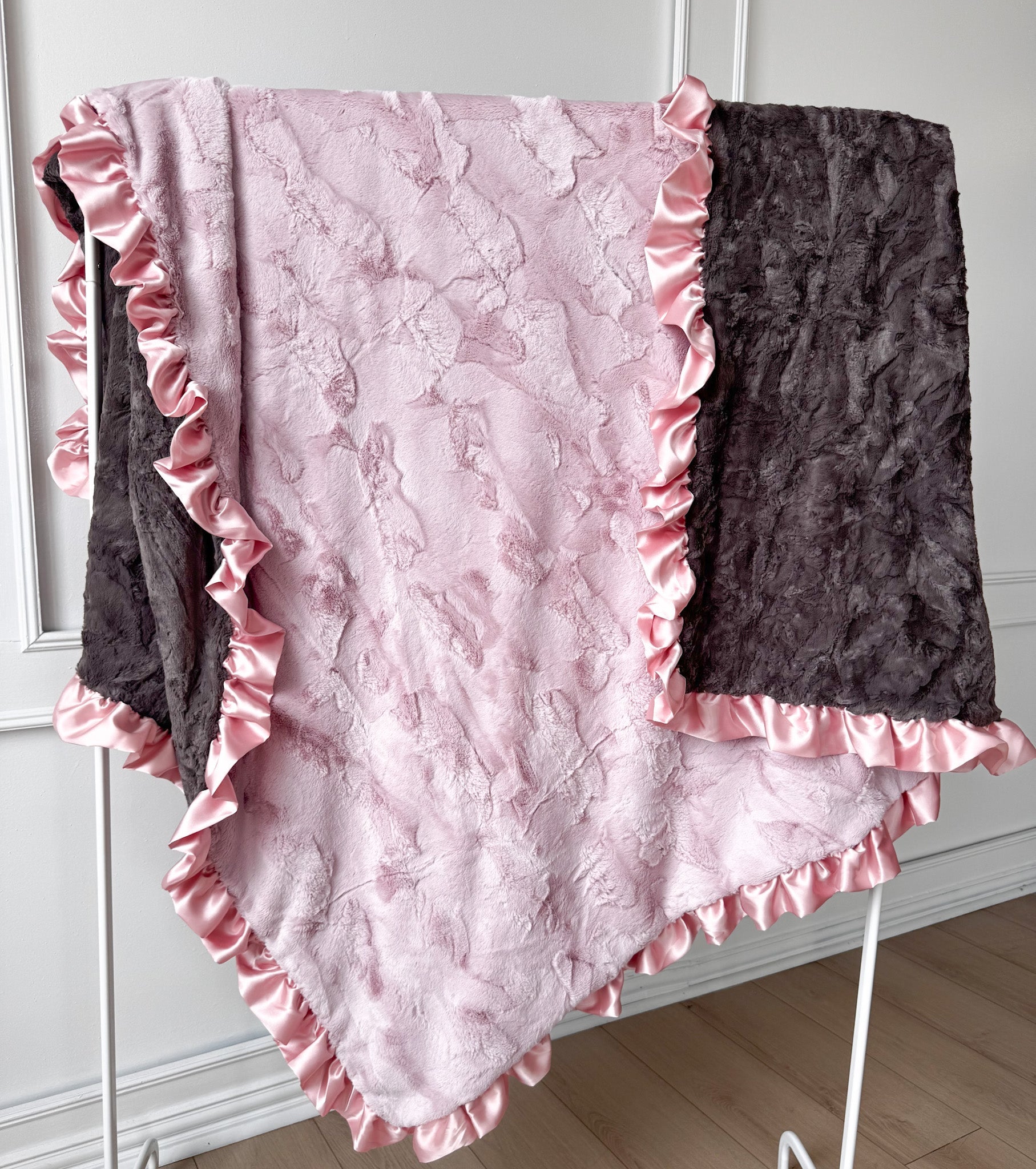 Adult Luxe Ruffle Blanket | Dusty Rose