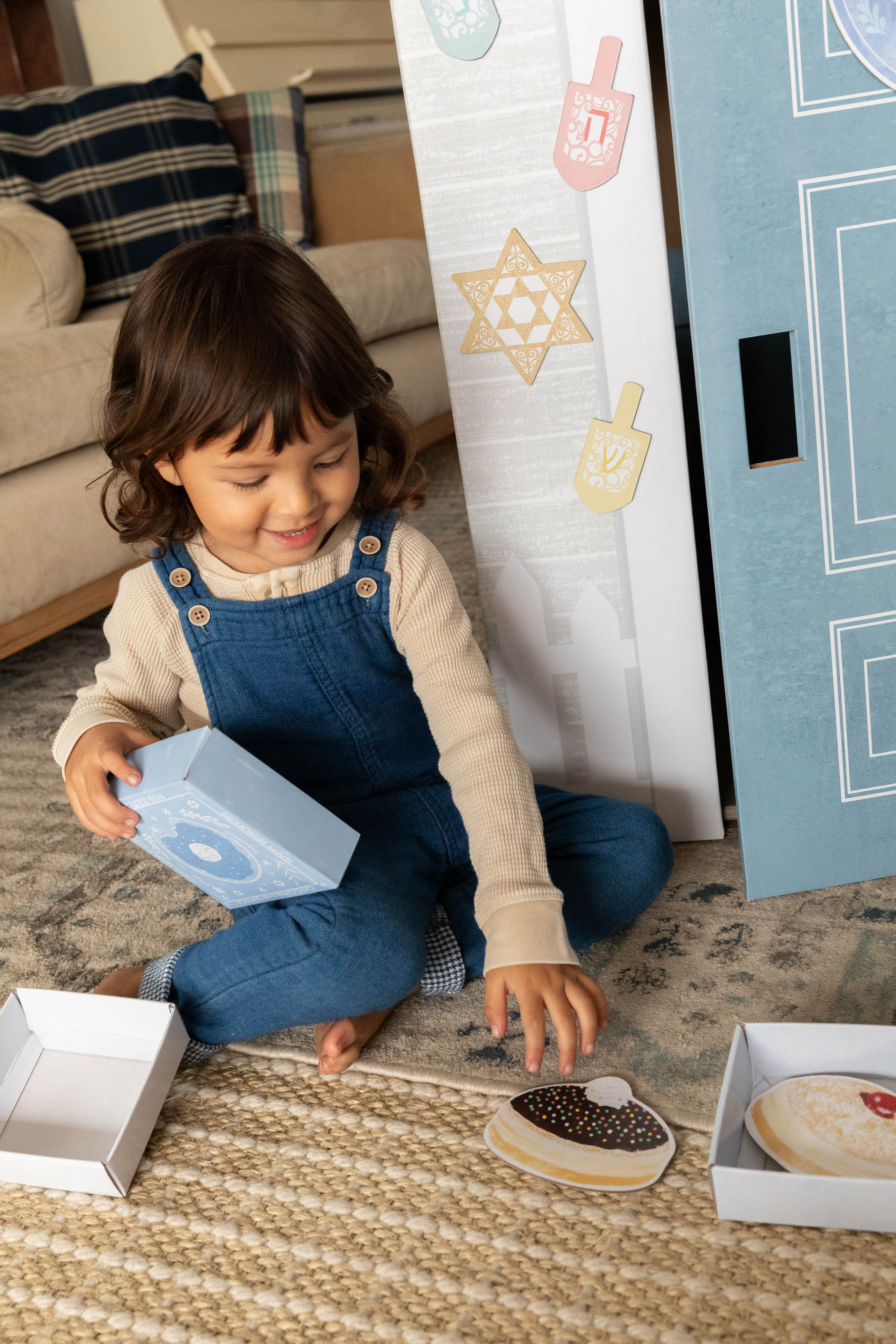 Make It Festive - Hanukkah Decor Kit (pre-order)