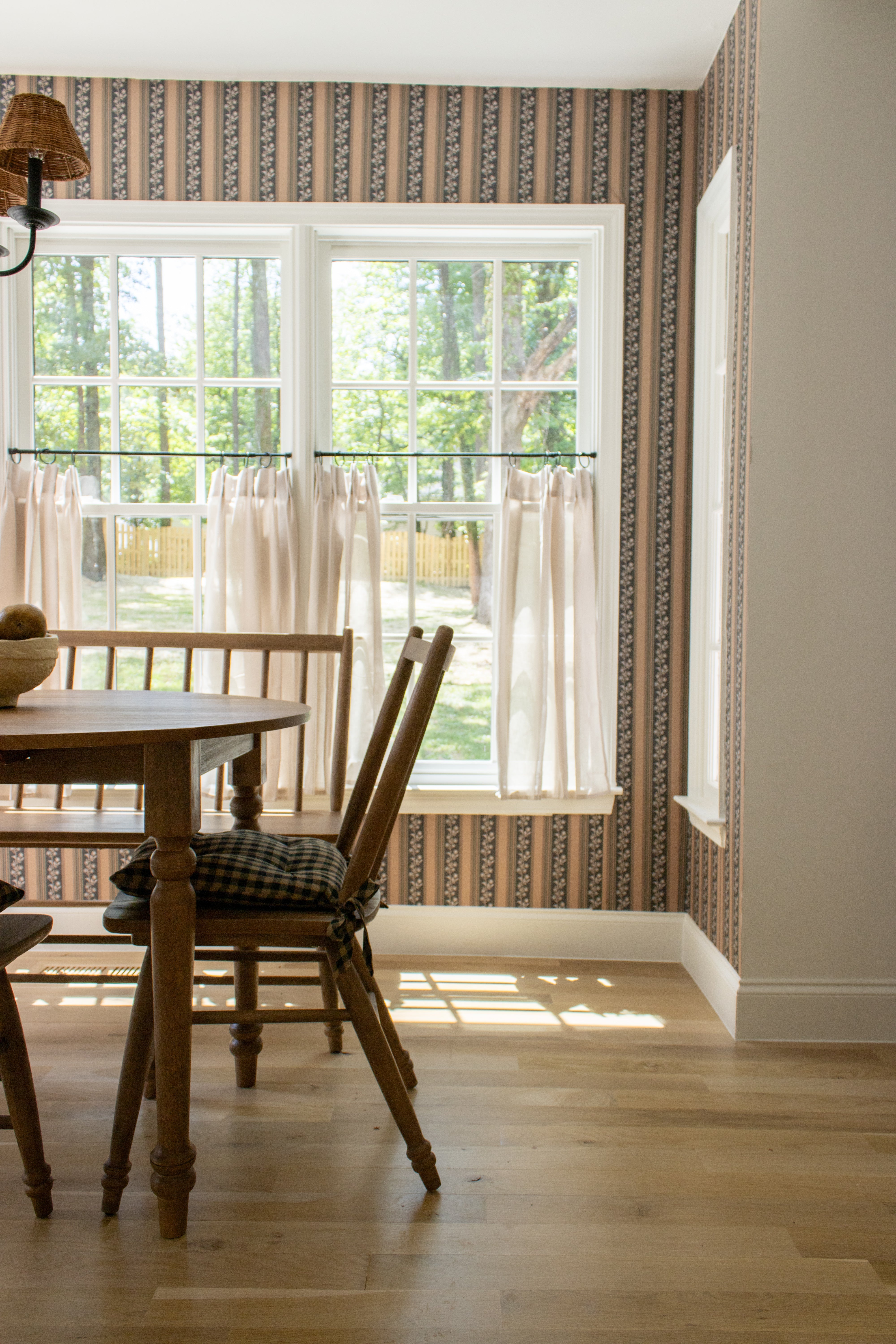 Auggie Wallpaper By Bloomery Decor