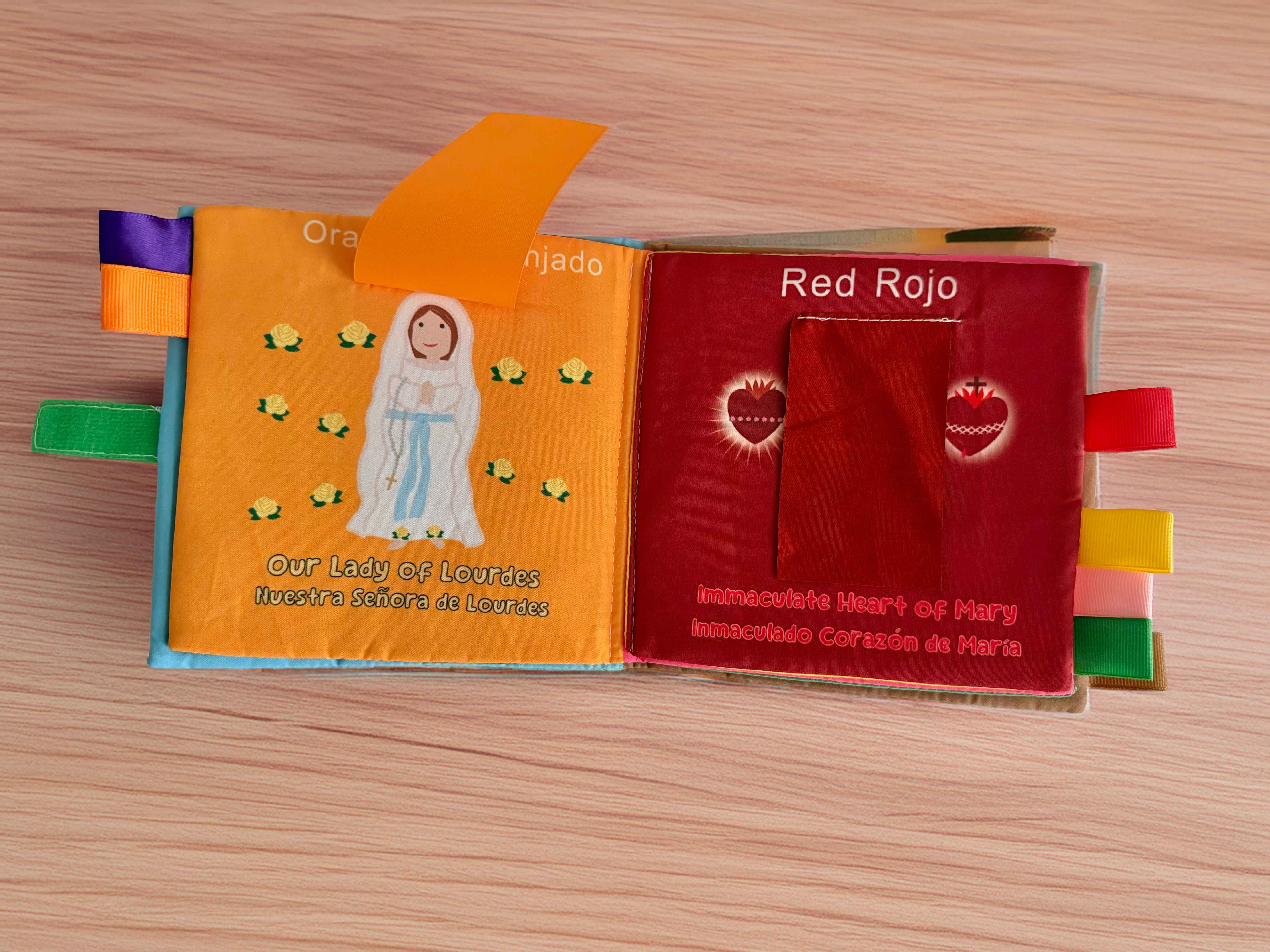 My First Mary Book: Colors / Mi Primer Libro De La Virgen María: Los Colores (an English–spanish Bilingual Cloth Book)