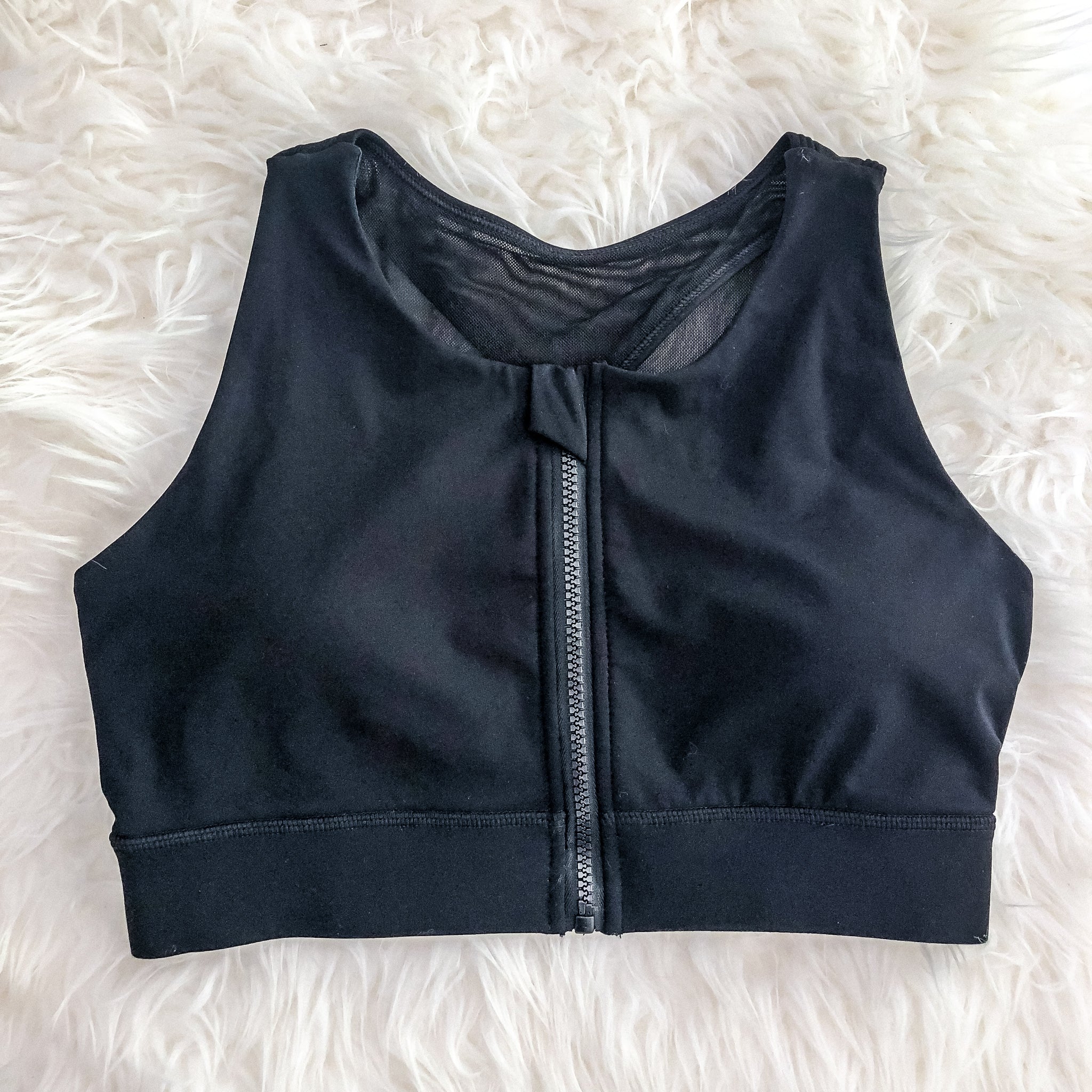 Capucine 2 - High Neck High Support Nursing & Hands Free Pumping Sports Bra (noir)