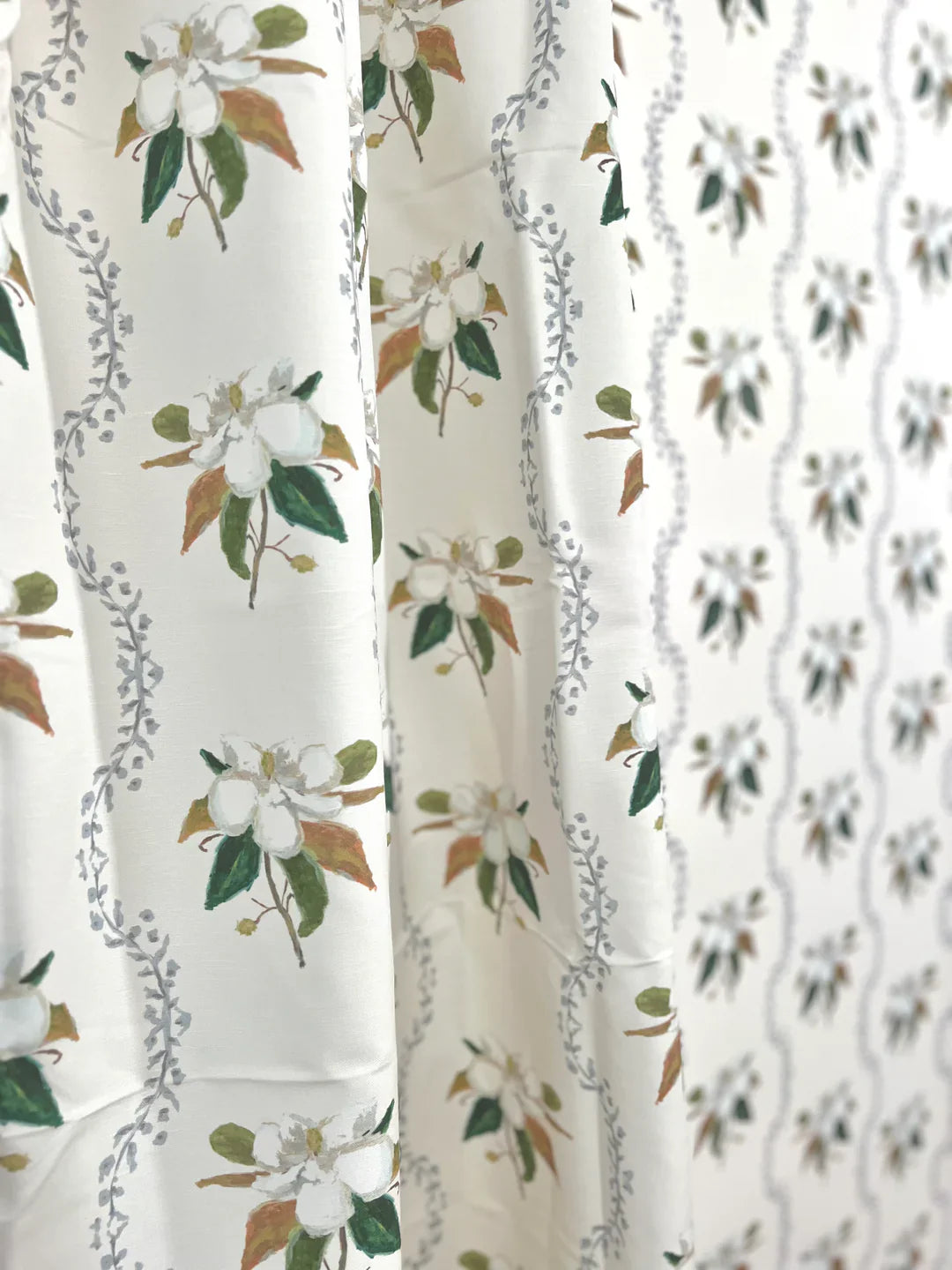 Maggie In Cream Wallpaper