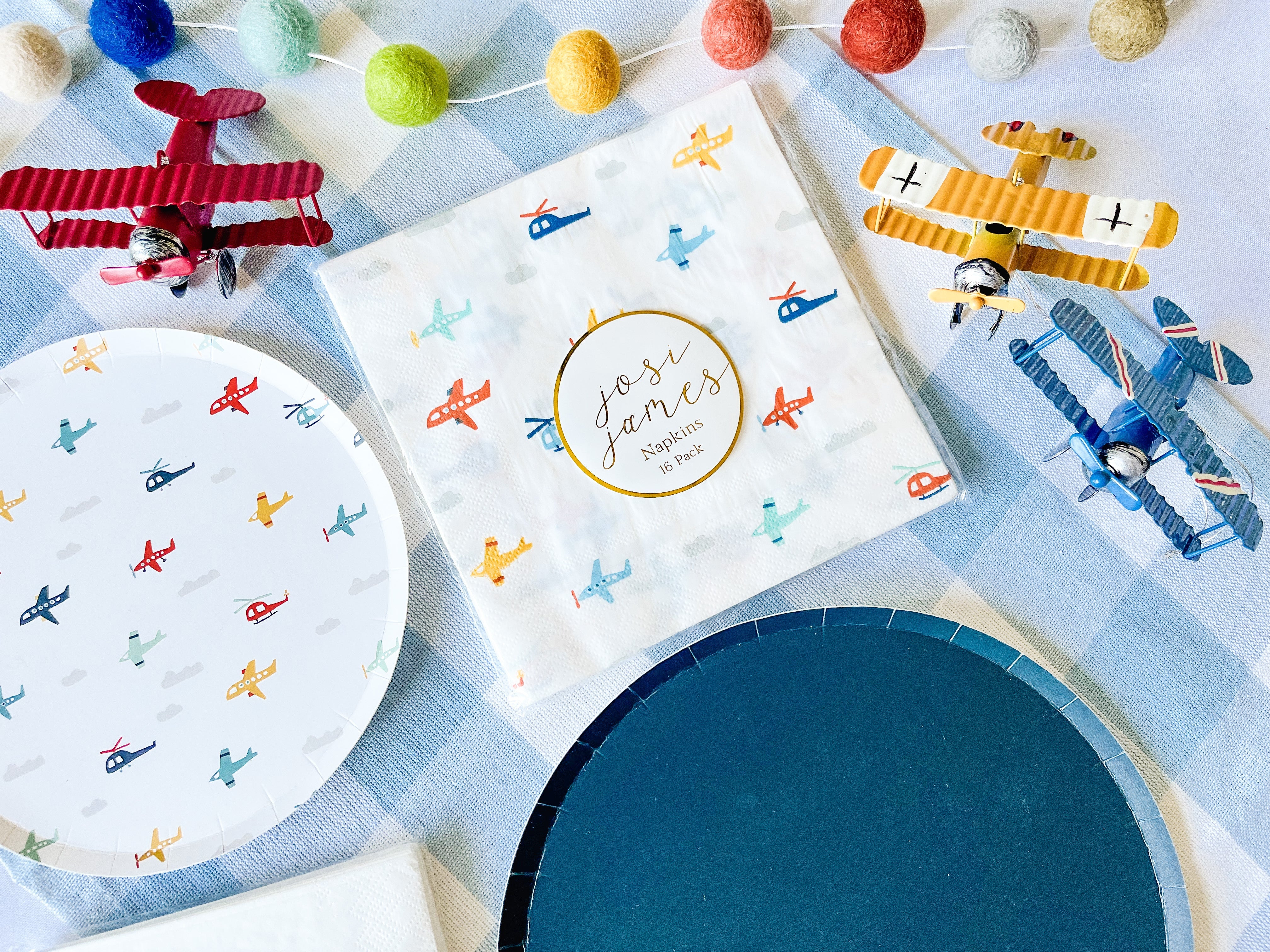 Airplane Napkins Large (16 Per Set)