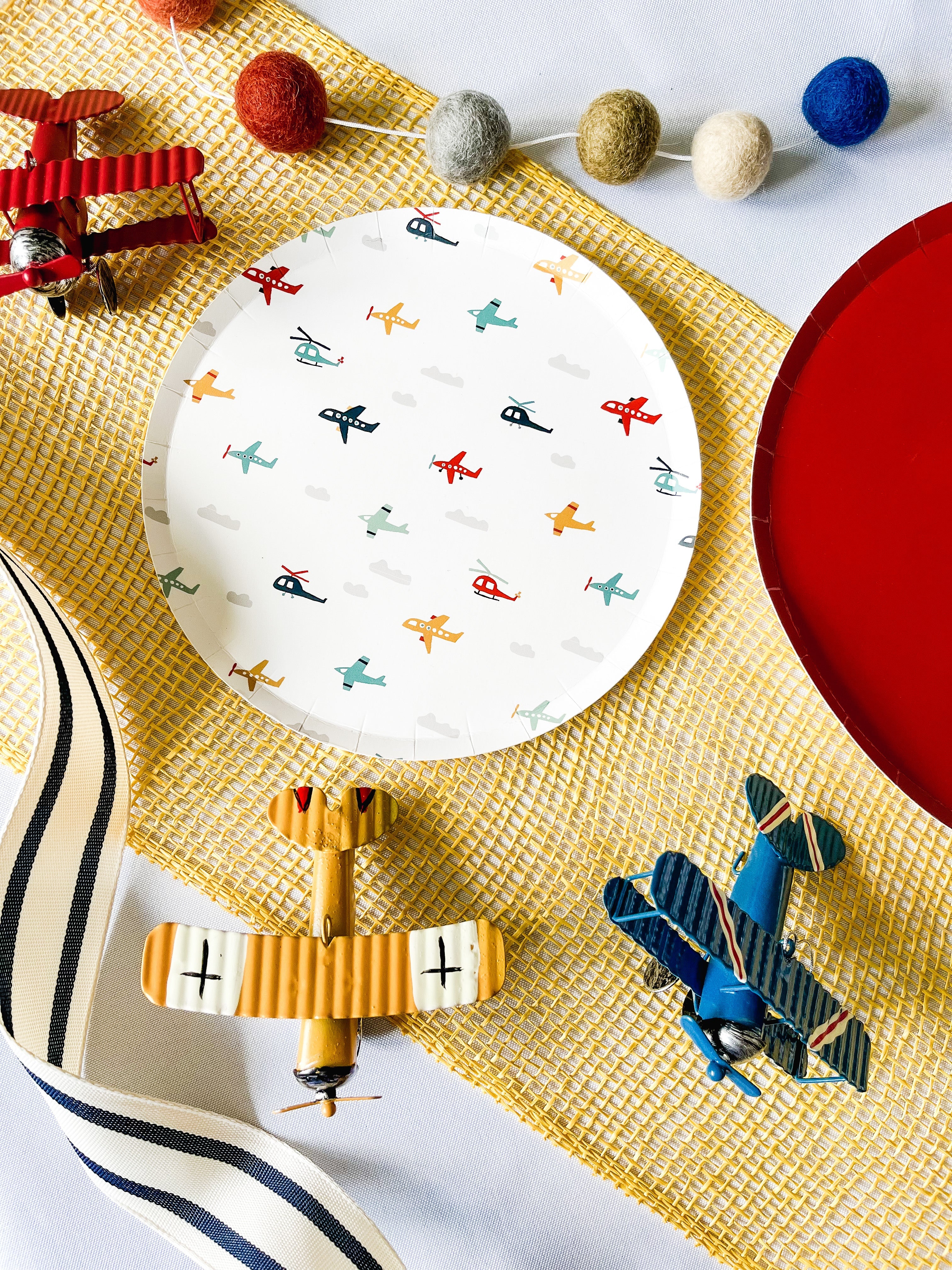 Airplane Small Plate (8 Per Set)