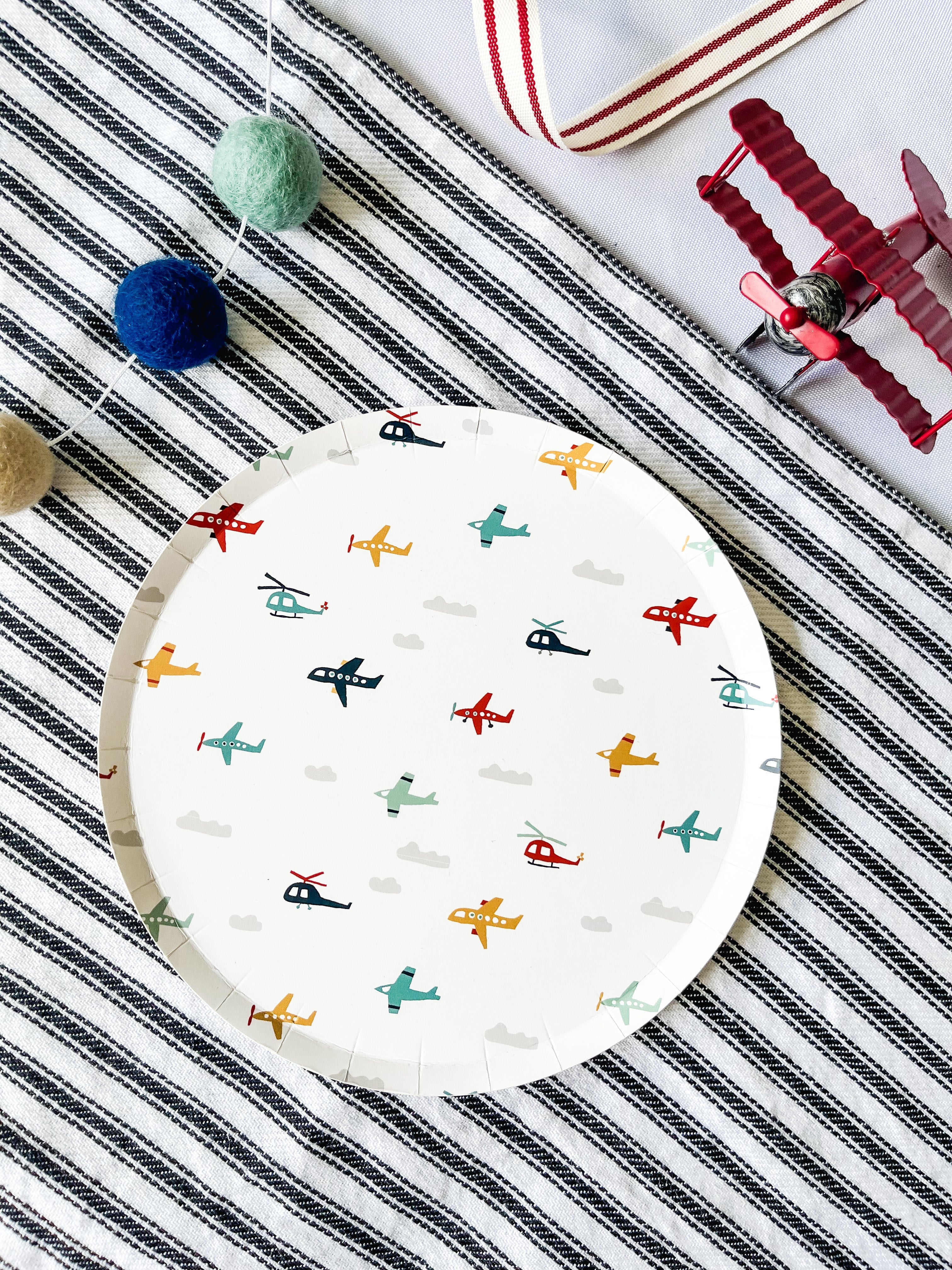 Airplane Small Plate (8 Per Set)