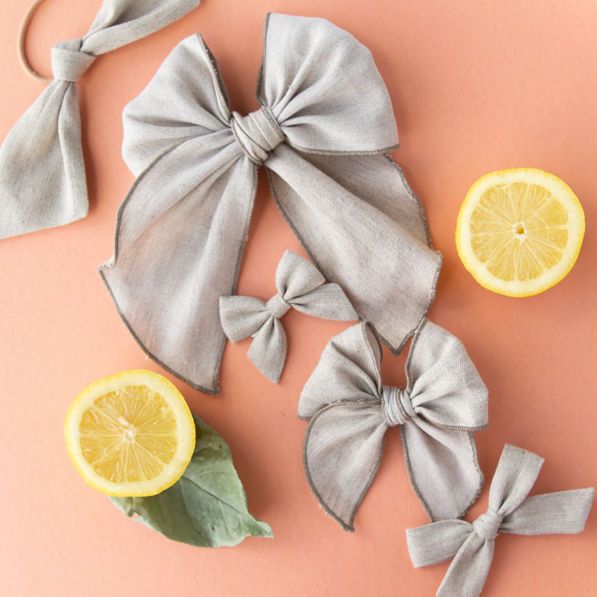 Flax | Mini Piggy Bow