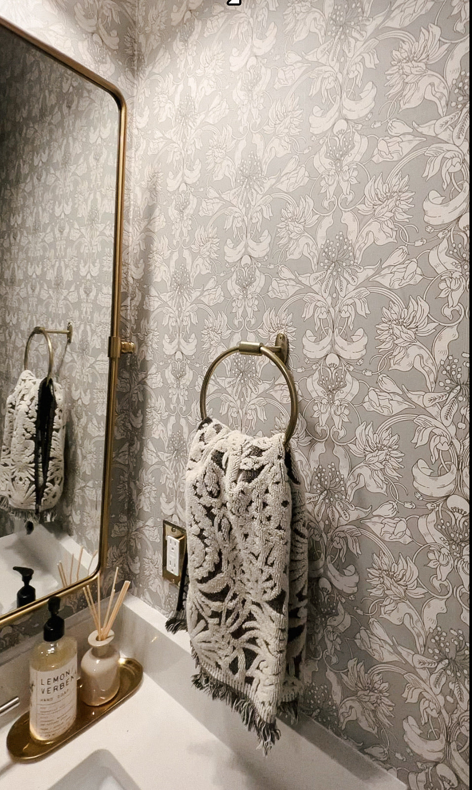 Vera Wallpaper By Grateful Artsy Soul