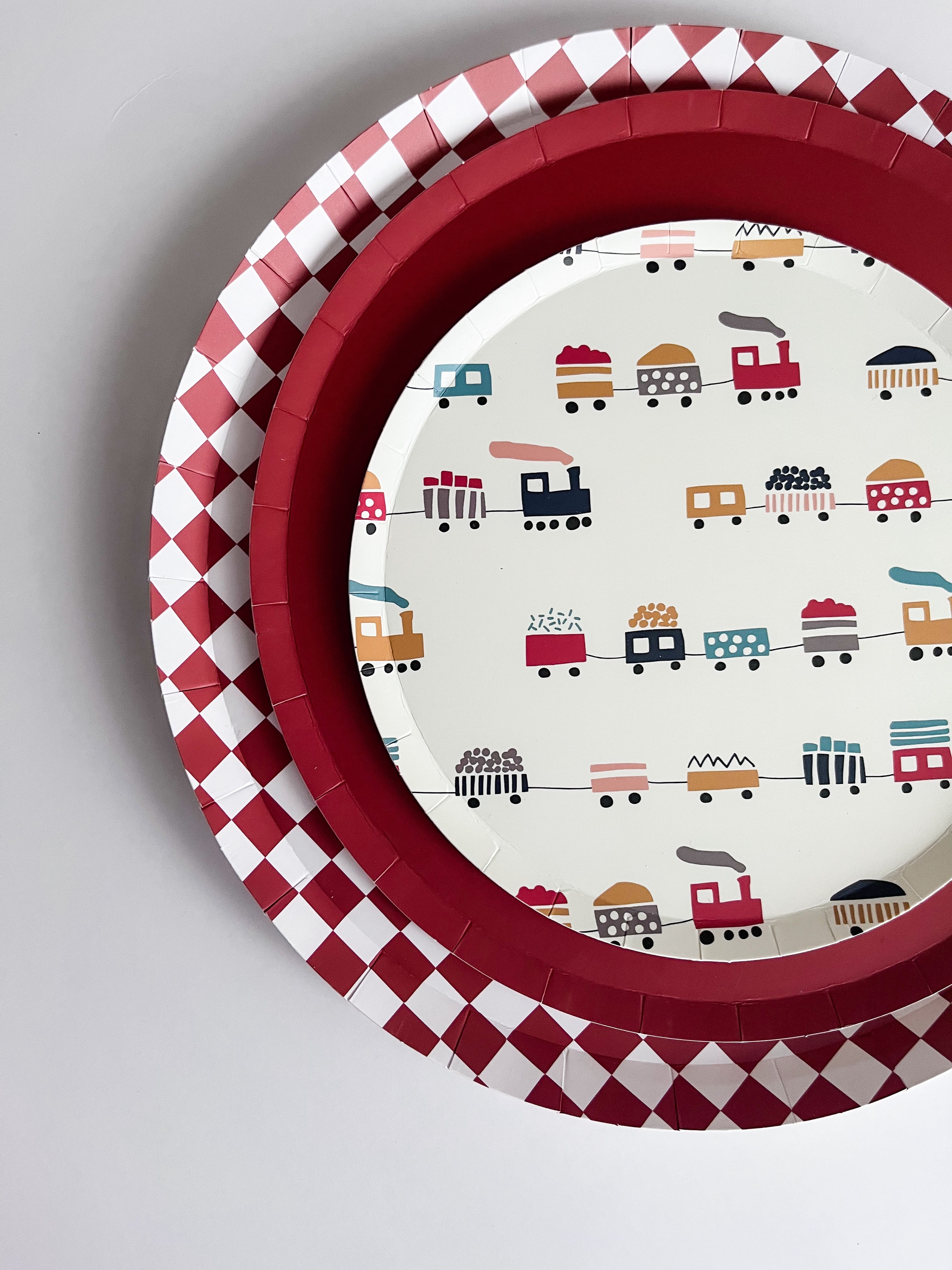 Checkered Red Plate, Xl (set Of 8)