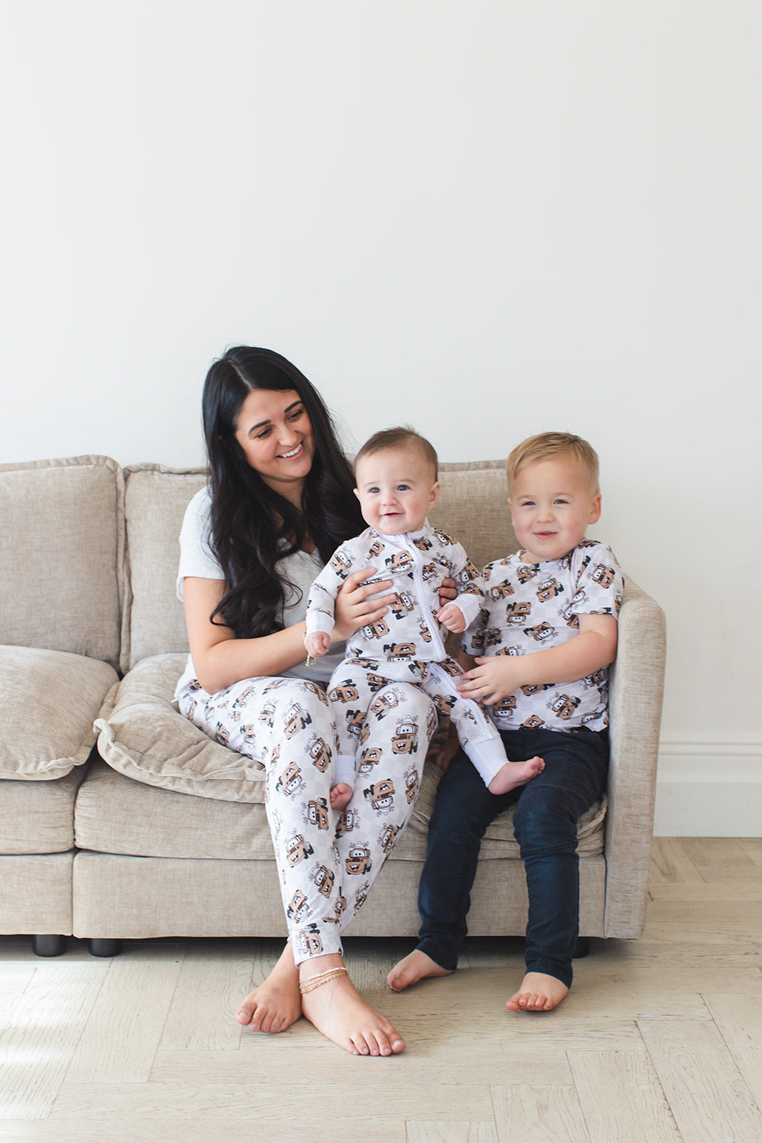 Tow In The Snow - Women's Jogger