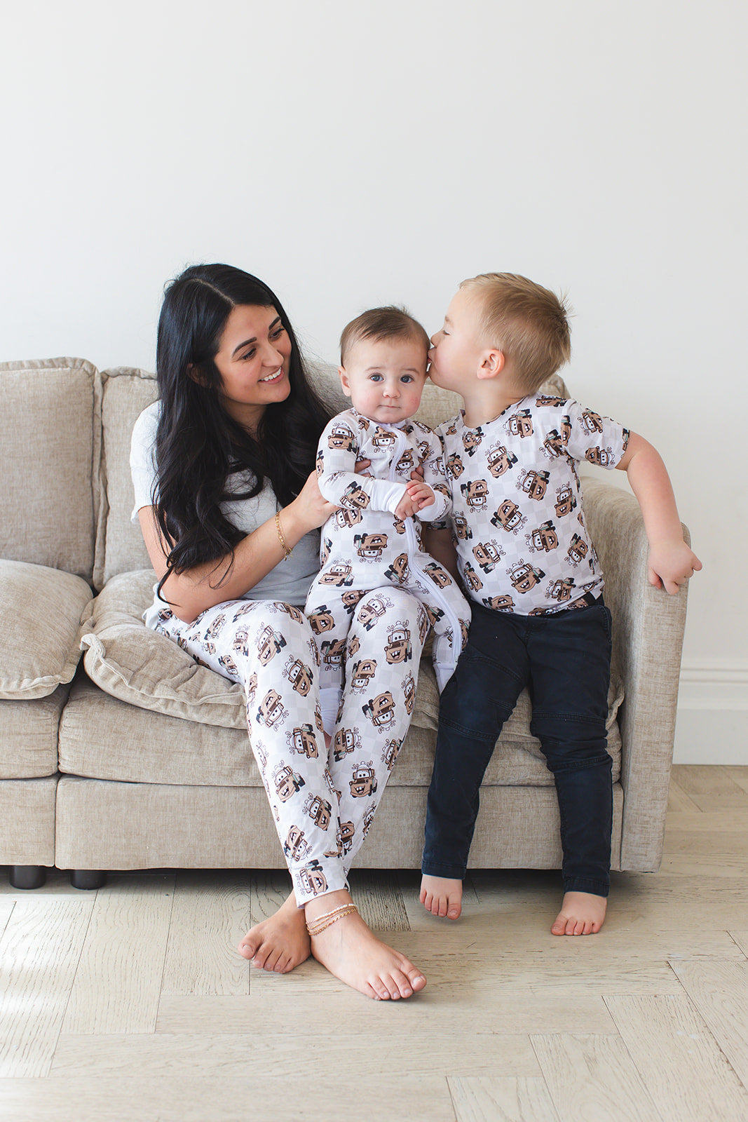 Tow In The Snow - Women's Jogger