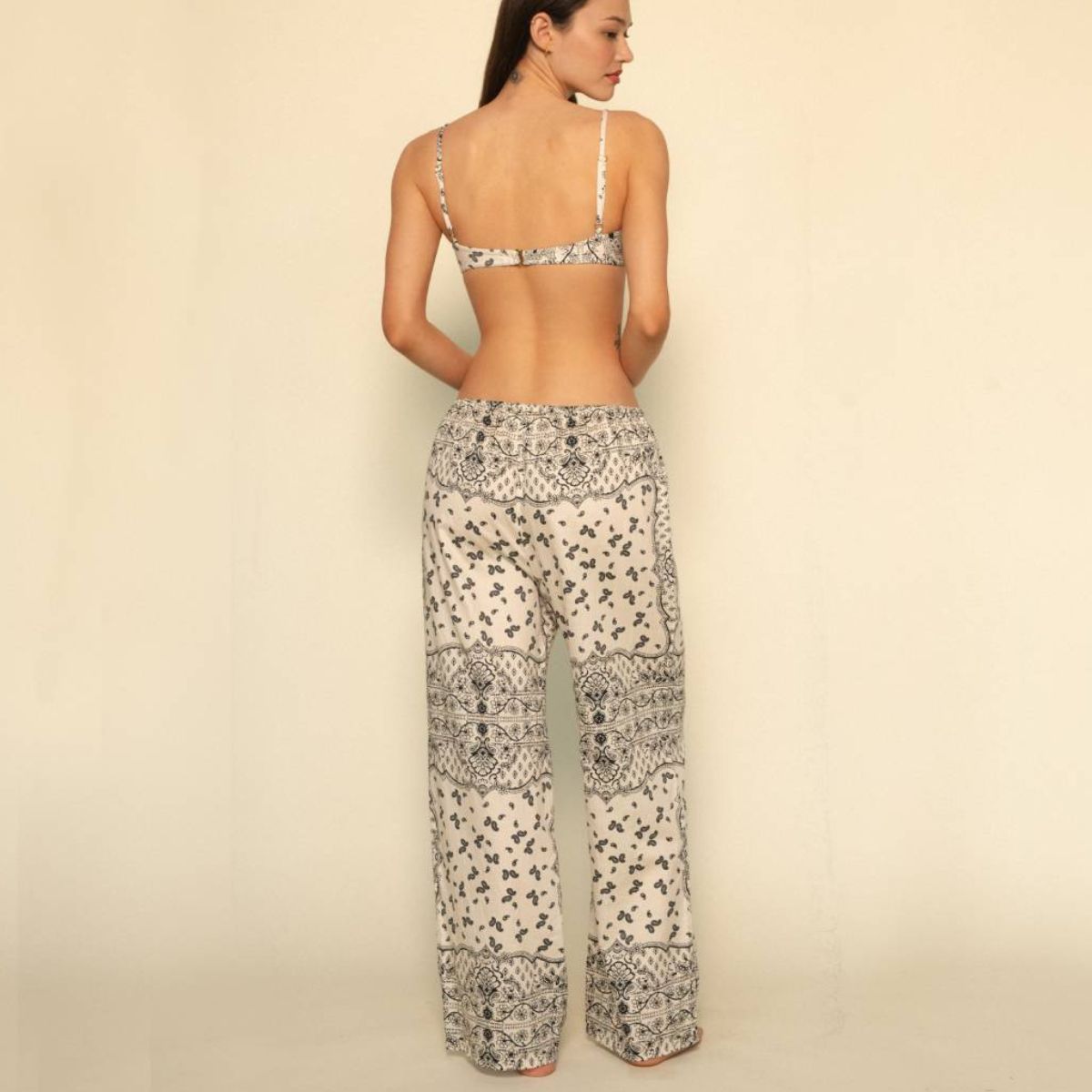 Ivy Bandana Drawstring Wide Leg Pant