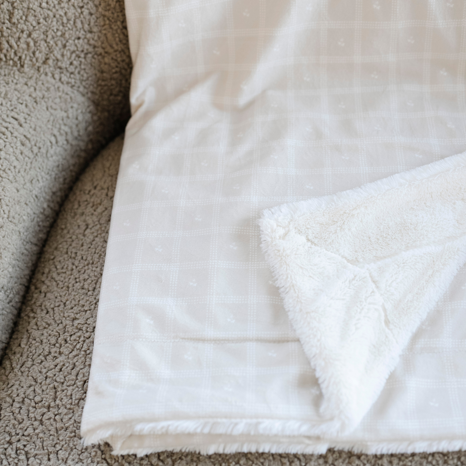 Saranoni Minky/Lush Blanket - Thumbnail 5