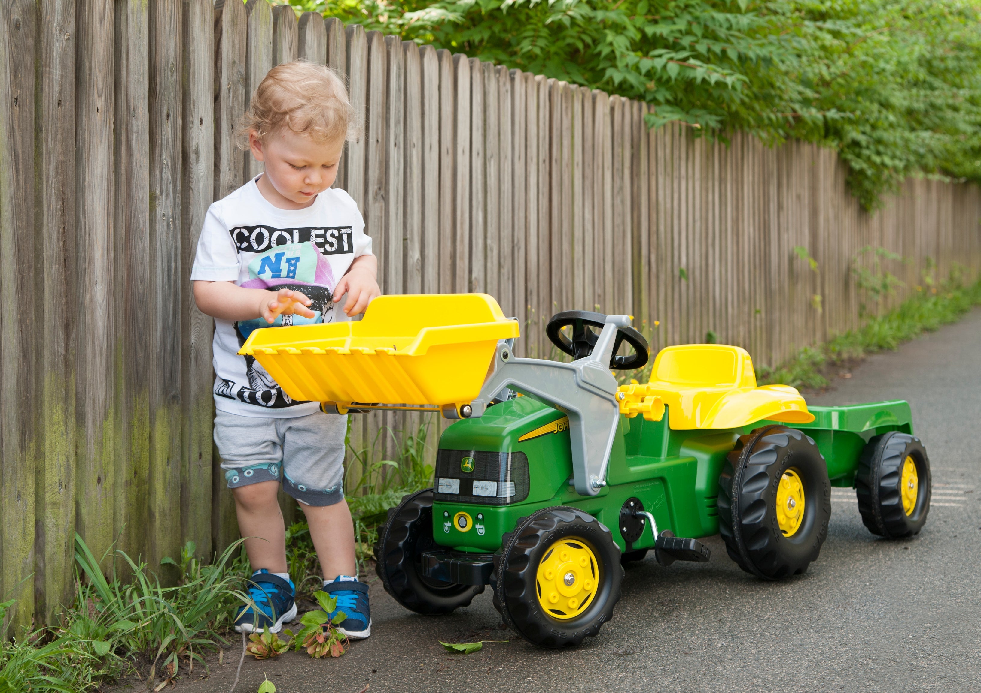 John Deere Pedal Tractor With Loader