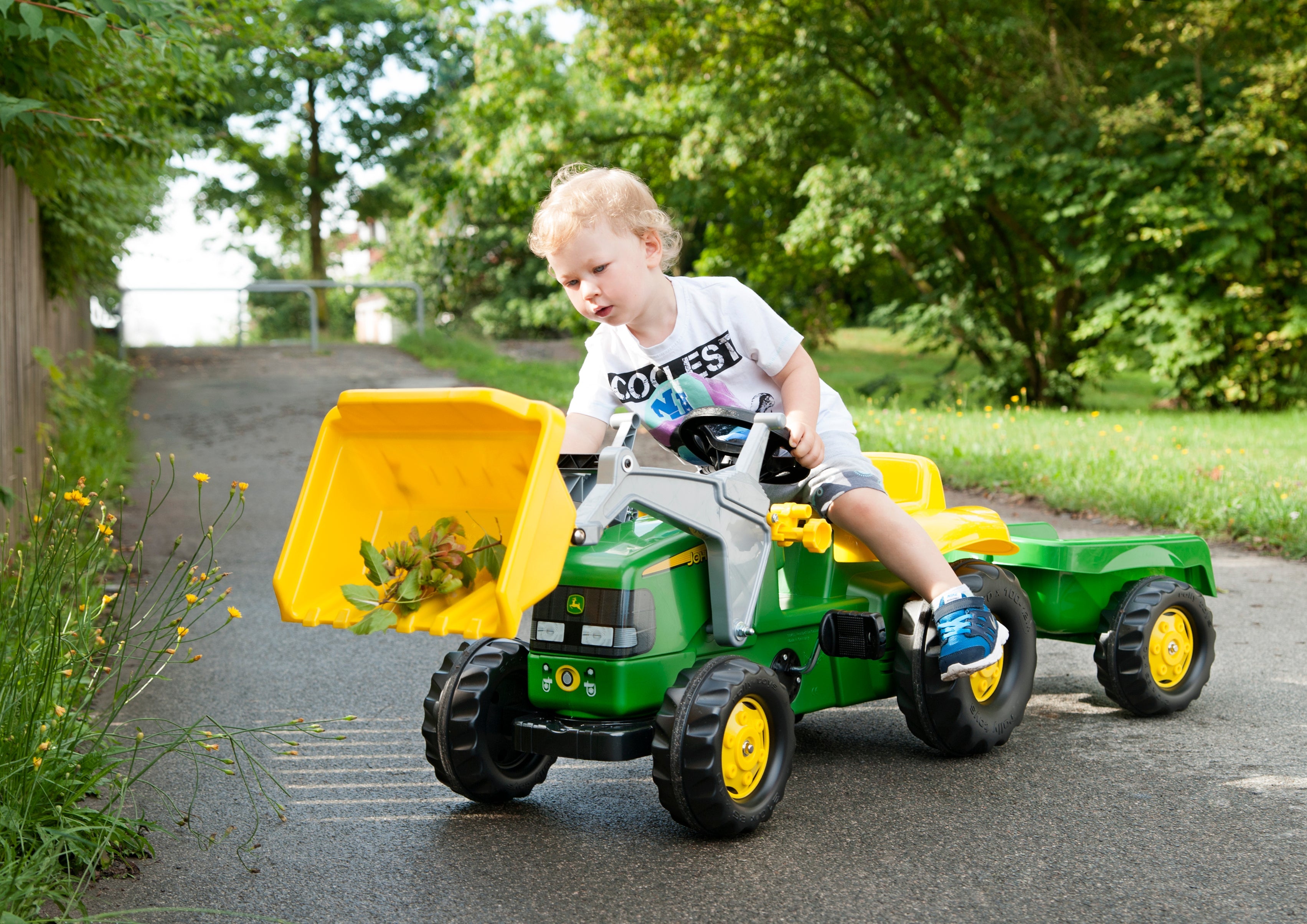 John Deere Pedal Tractor With Loader