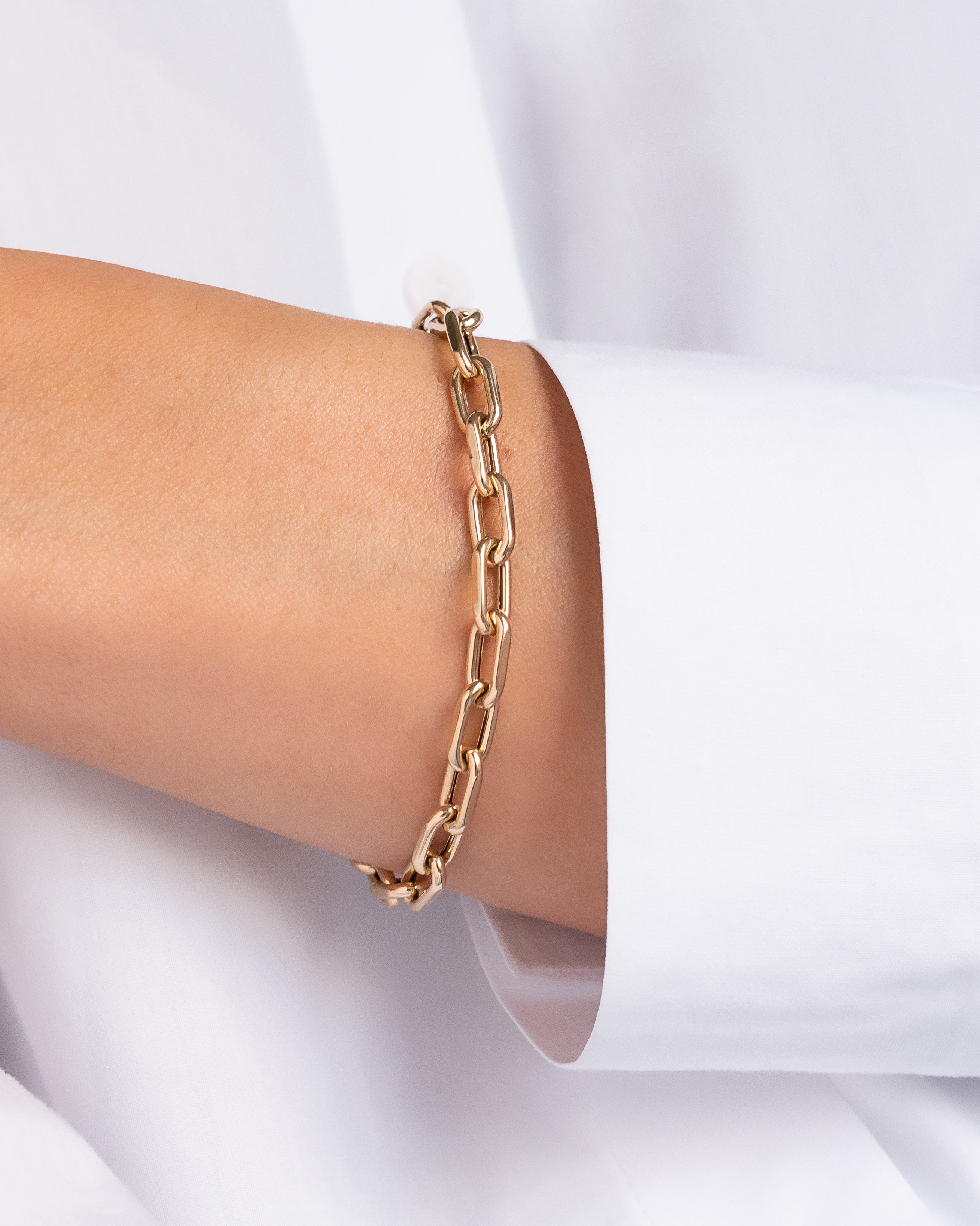 14k Gold Large Open Link Chain Bracelet With Diamond Handcuffs