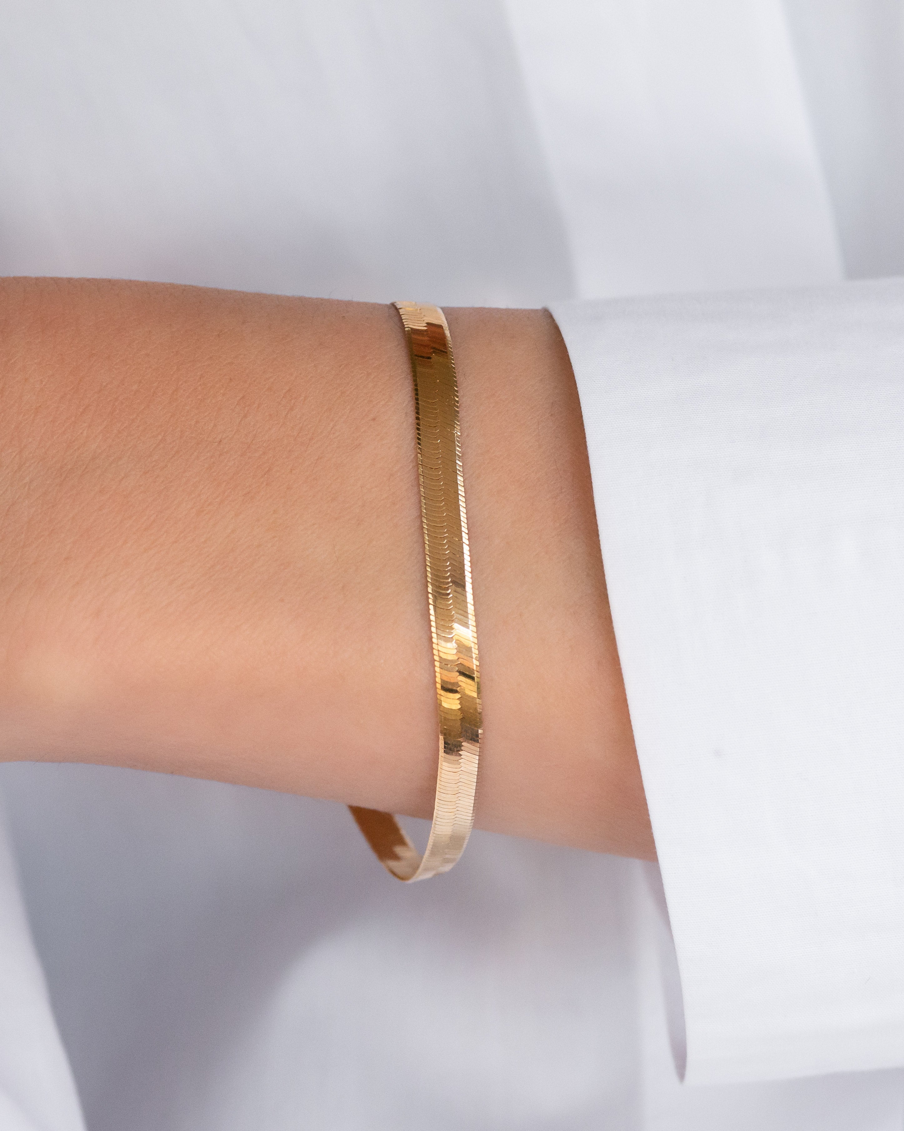 14k Gold Large Herringbone Bracelet