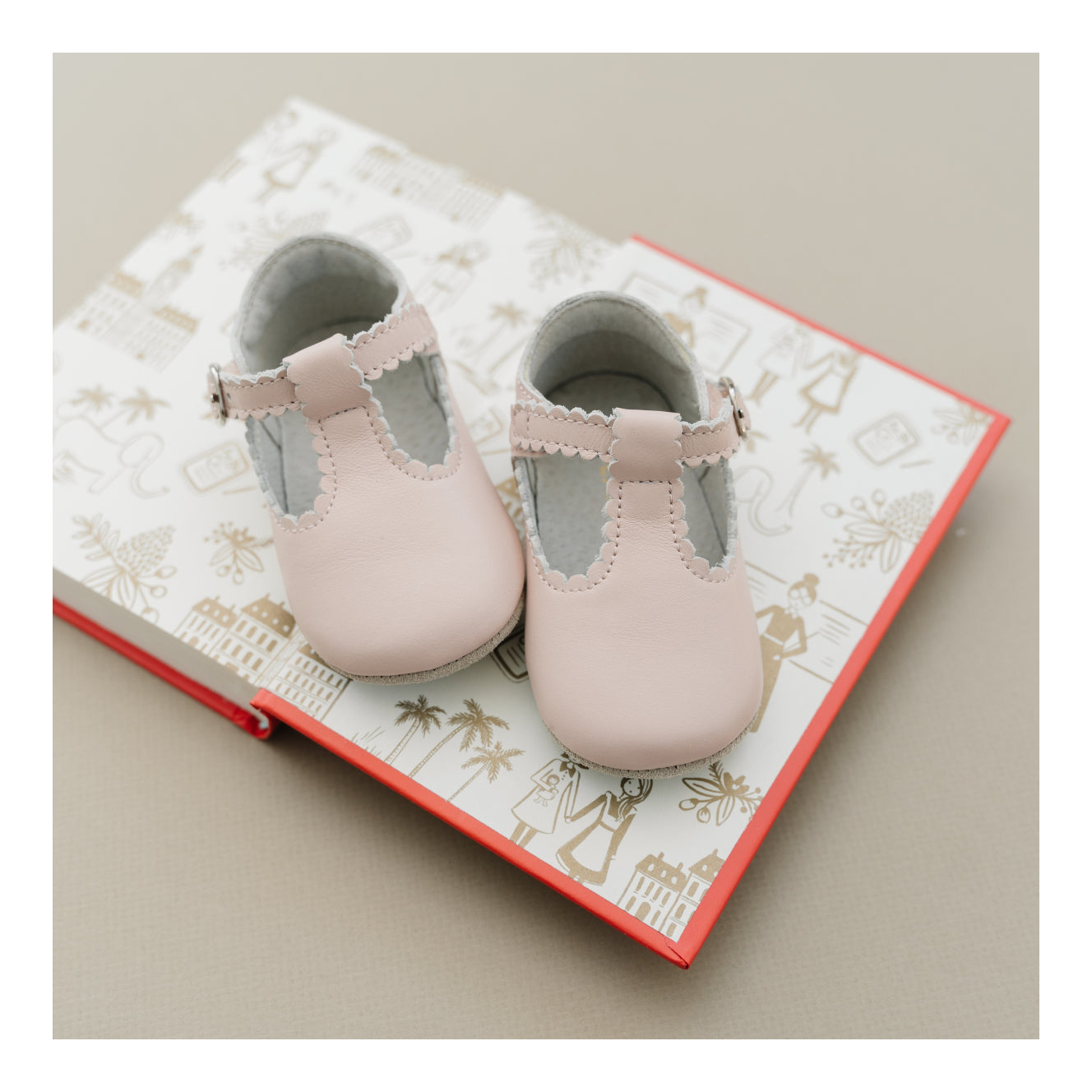 Elodie Girls Scalloped T-Strap Mary Jane Crib Shoe (Infant)