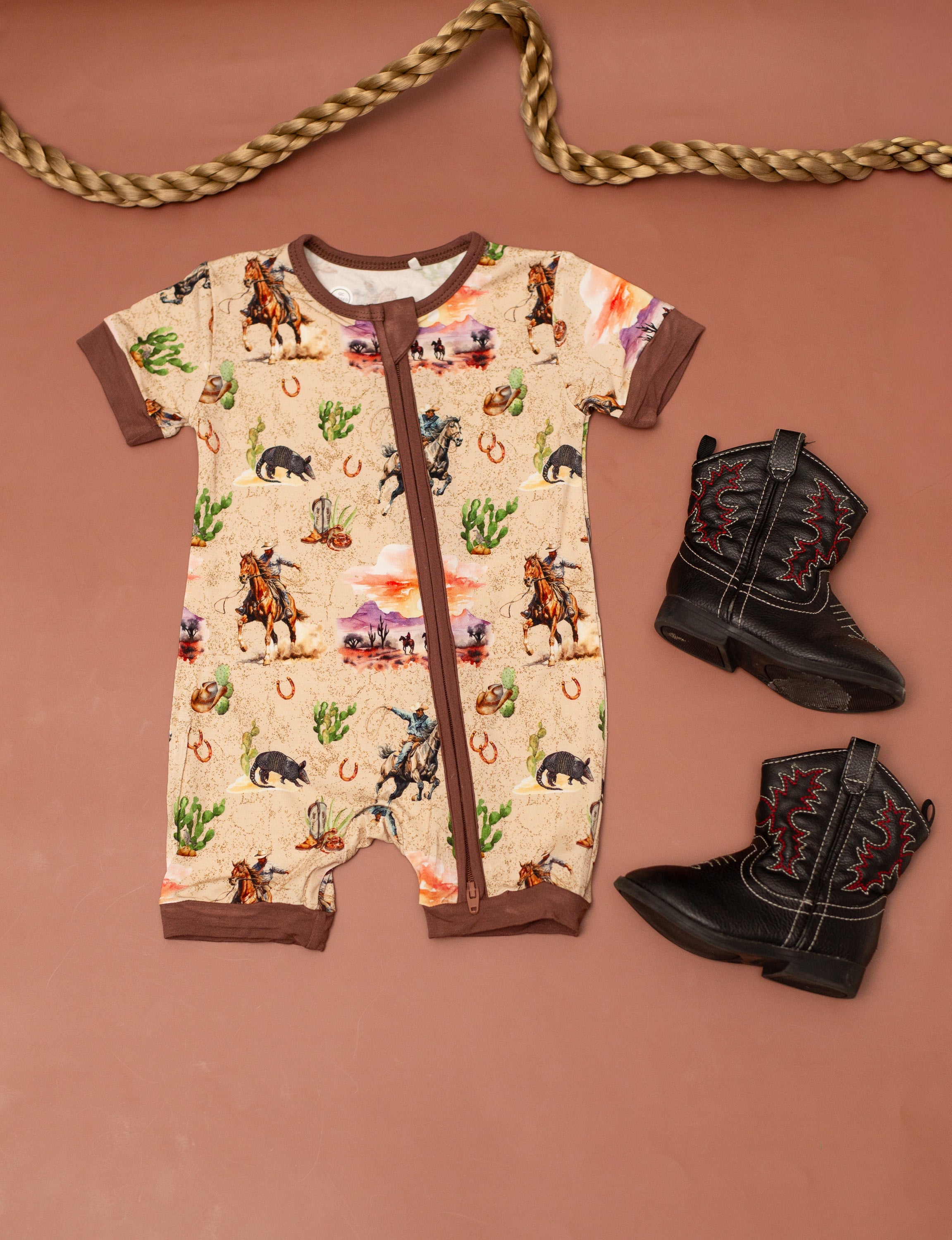 Wild West Shortie