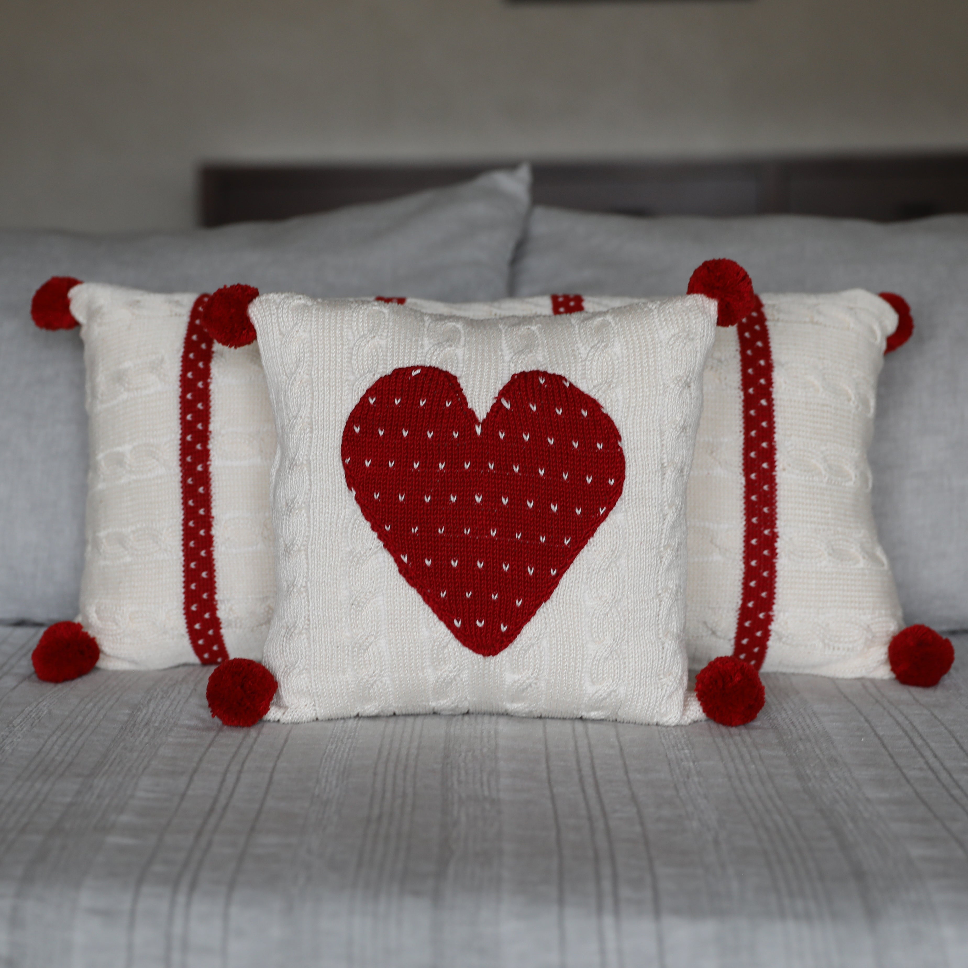 Cable Knit Heart 10" Pillow