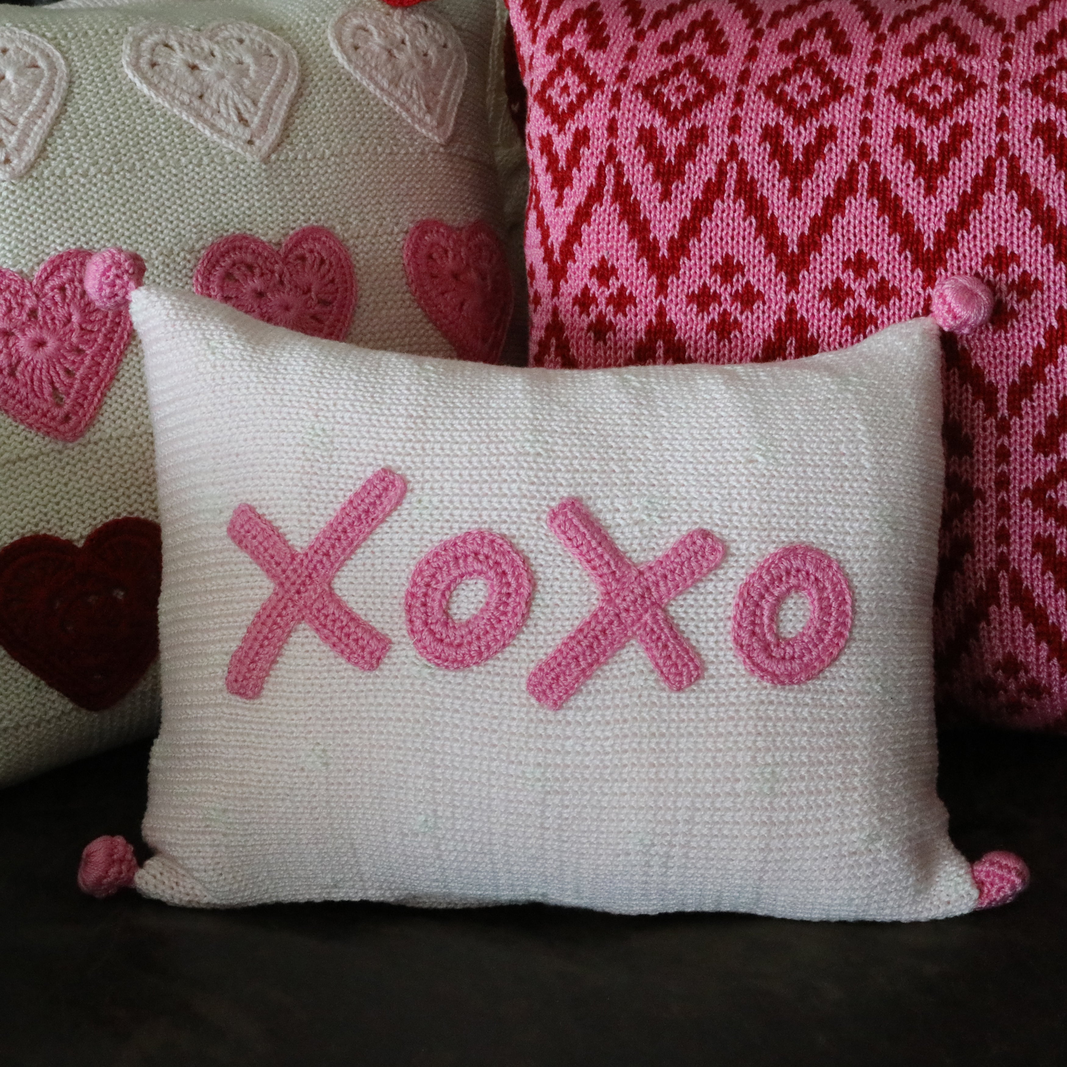 Xoxo Mini Pillow, Pink