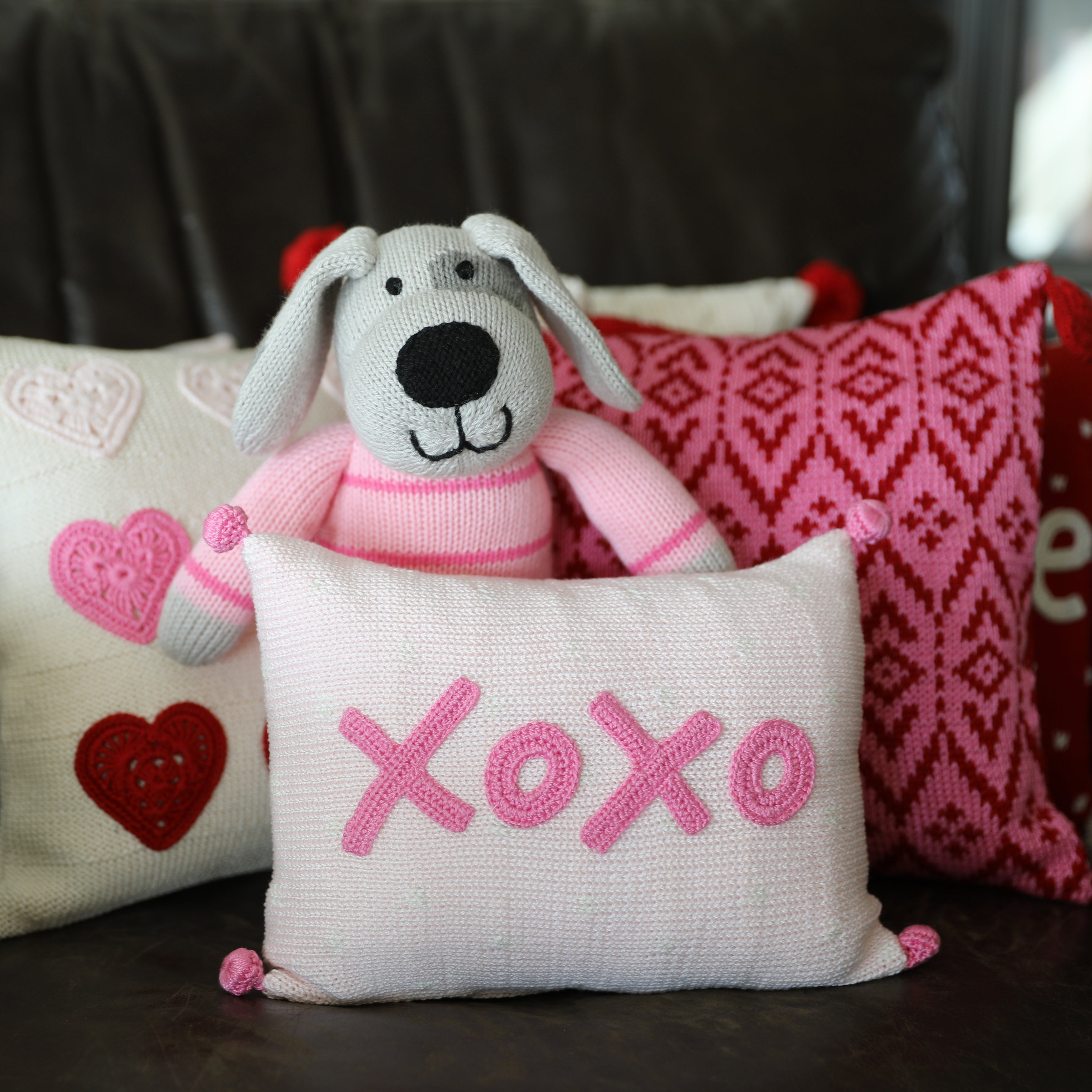 Xoxo Mini Pillow, Pink