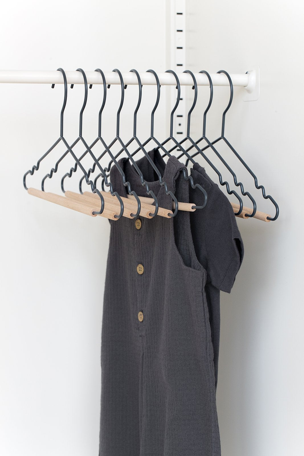 Kids Top Hangers In Slate