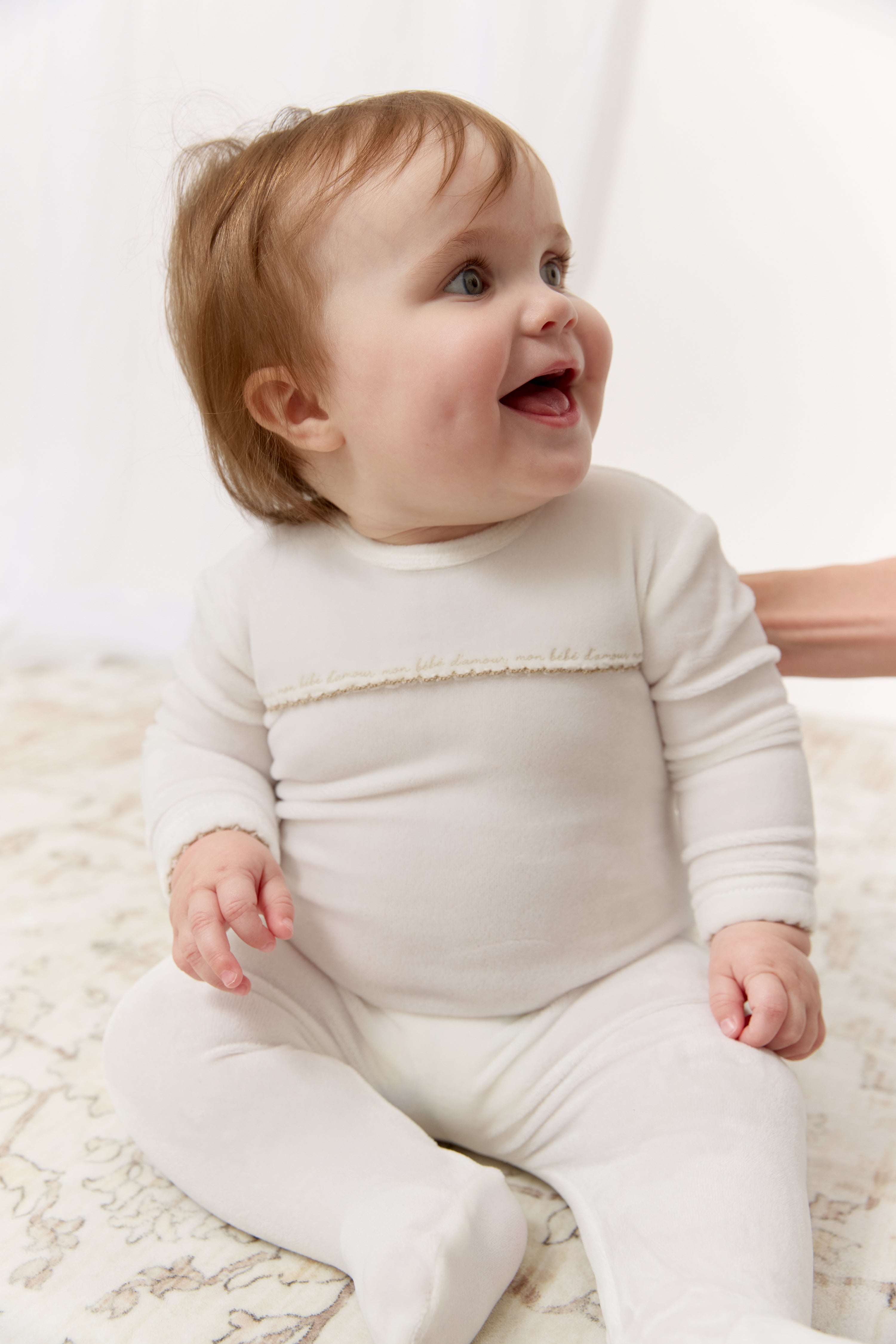 Mon Bebe D'amour Footie, Hat & Blanket Set - Taupe