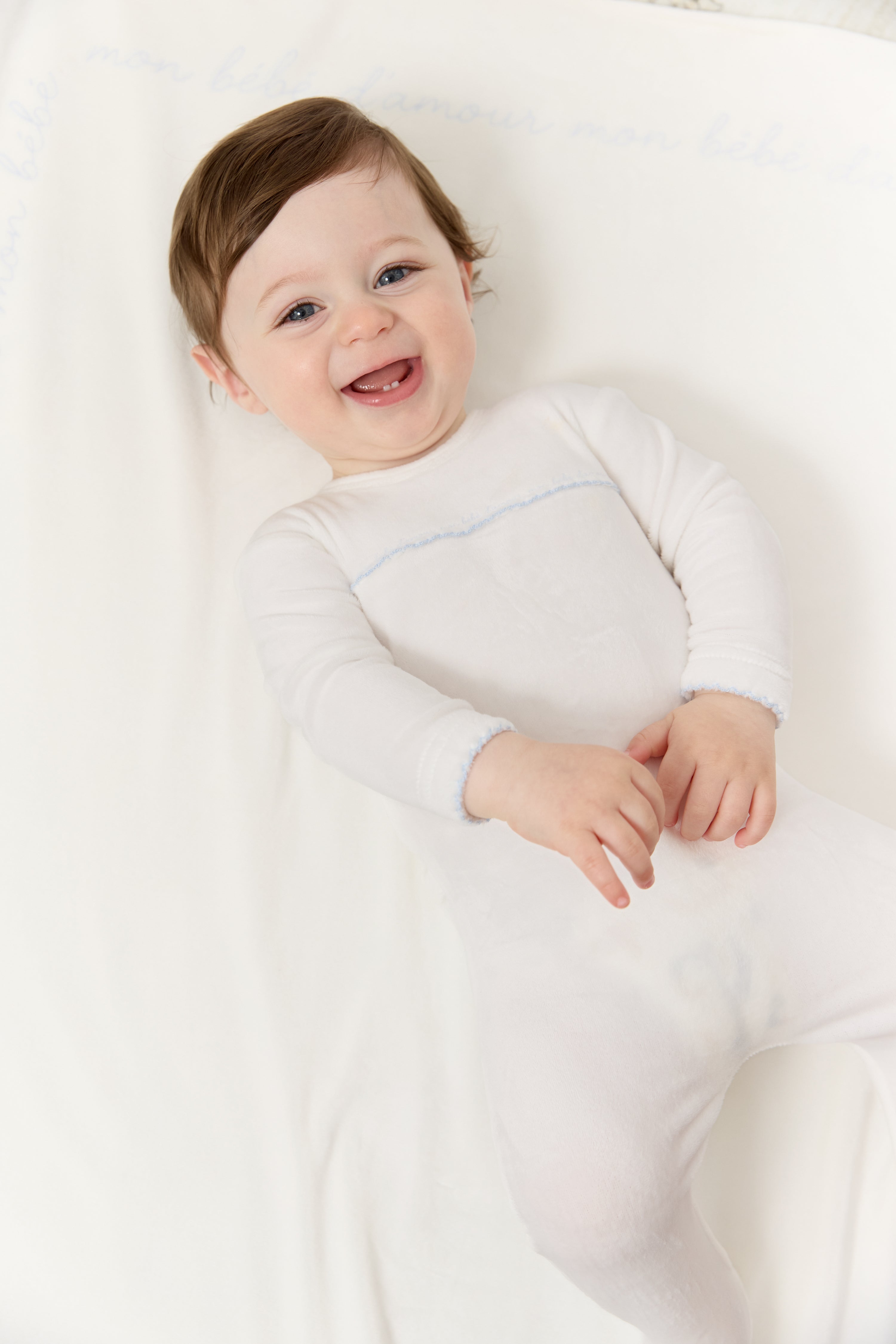 Mon Bebe D'amour Footie, Hat & Blanket Set - Blue