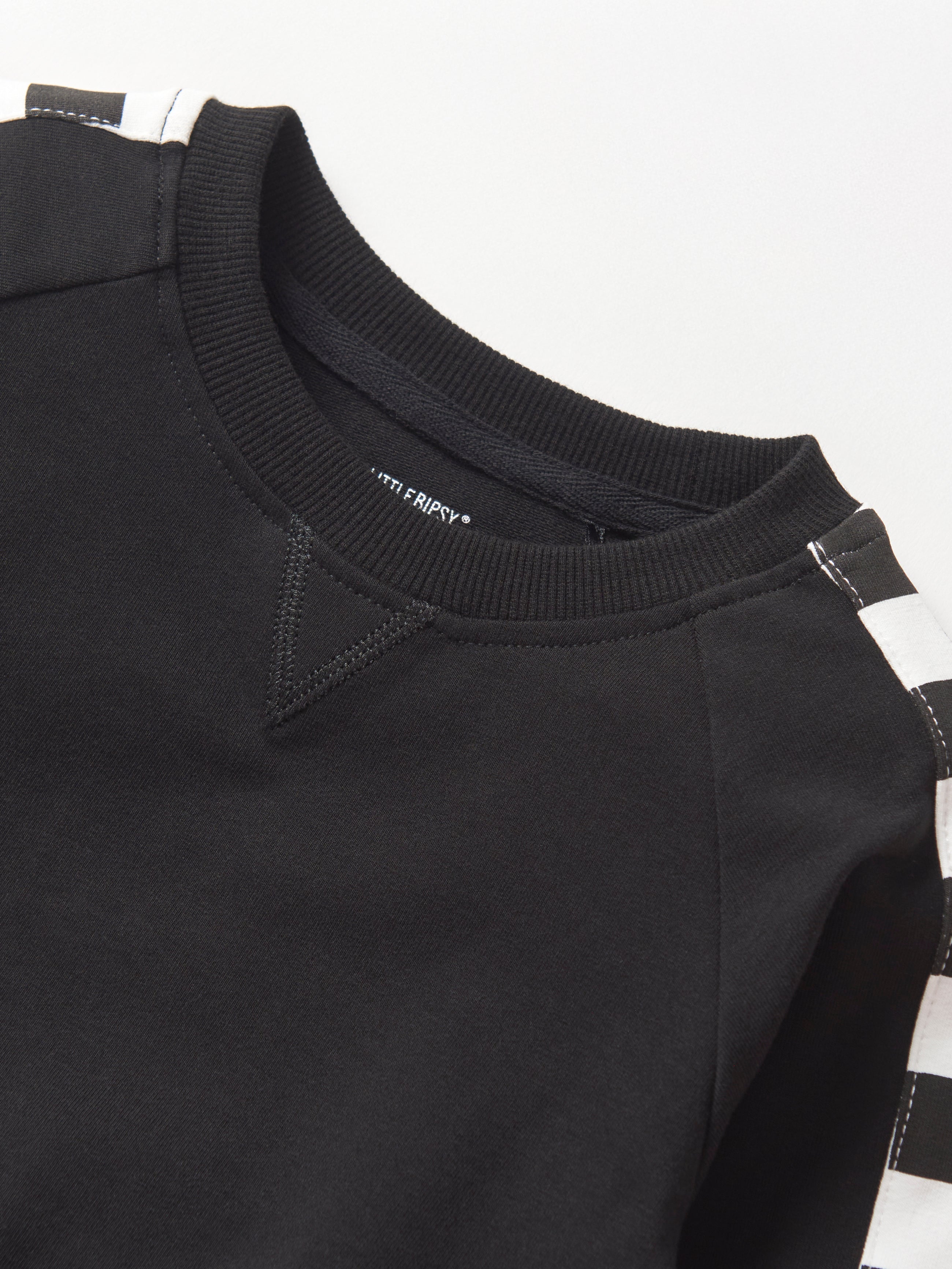 Side Checkered Pullover - Black
