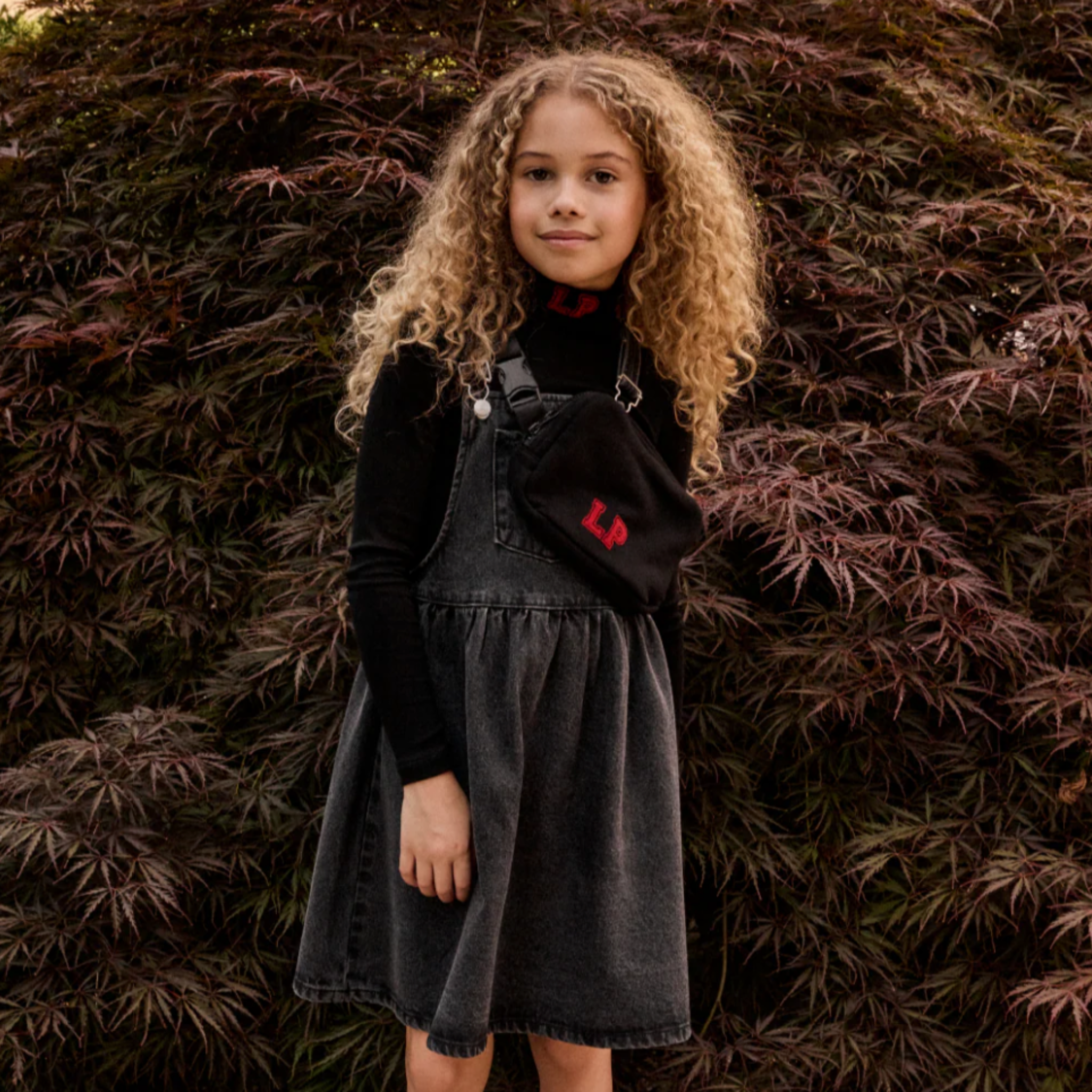 Little Parni Unisex Black Logo Long Sleeve Tee – Kidswear