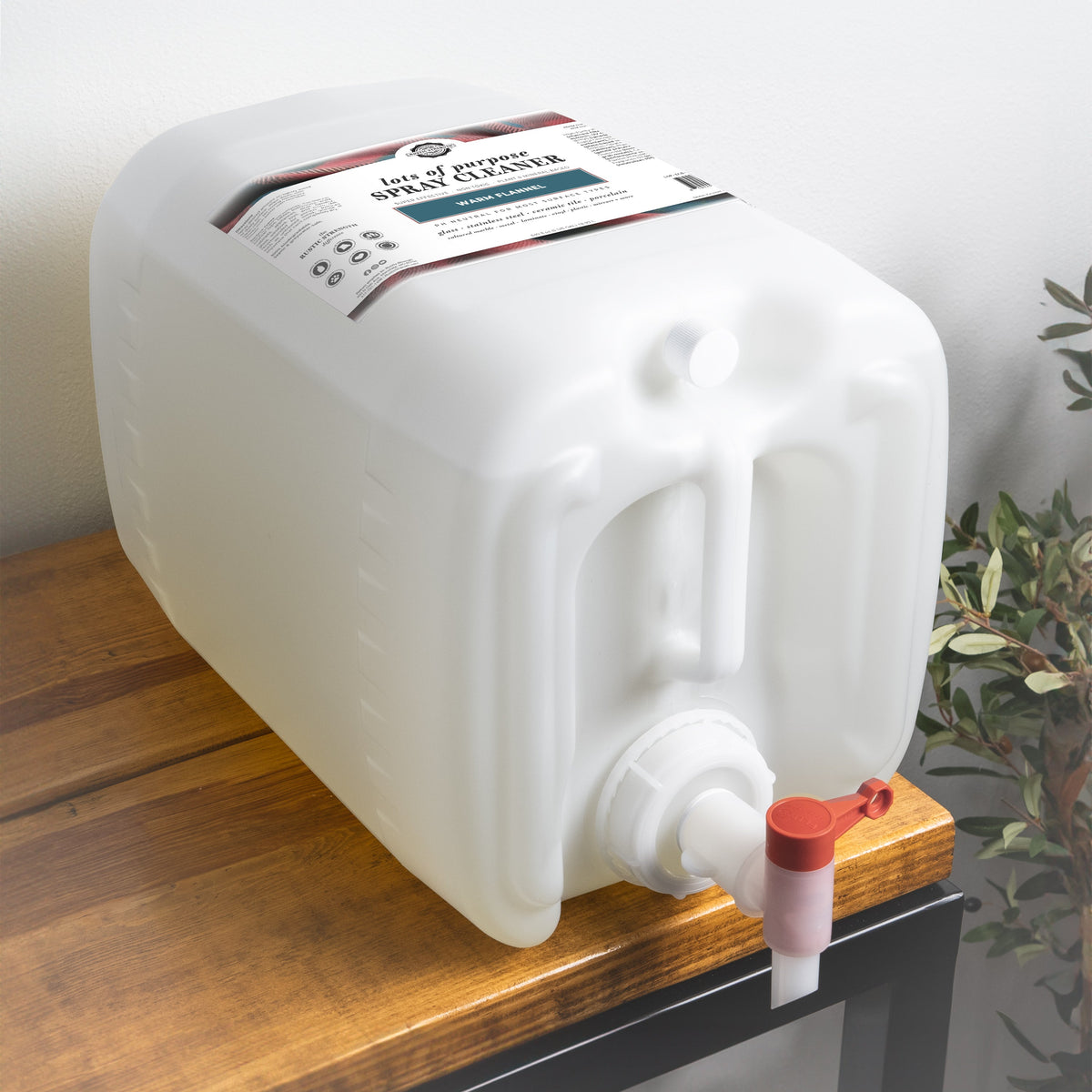 Lots Of Purpose Spray Cleaner | Warm Flannel