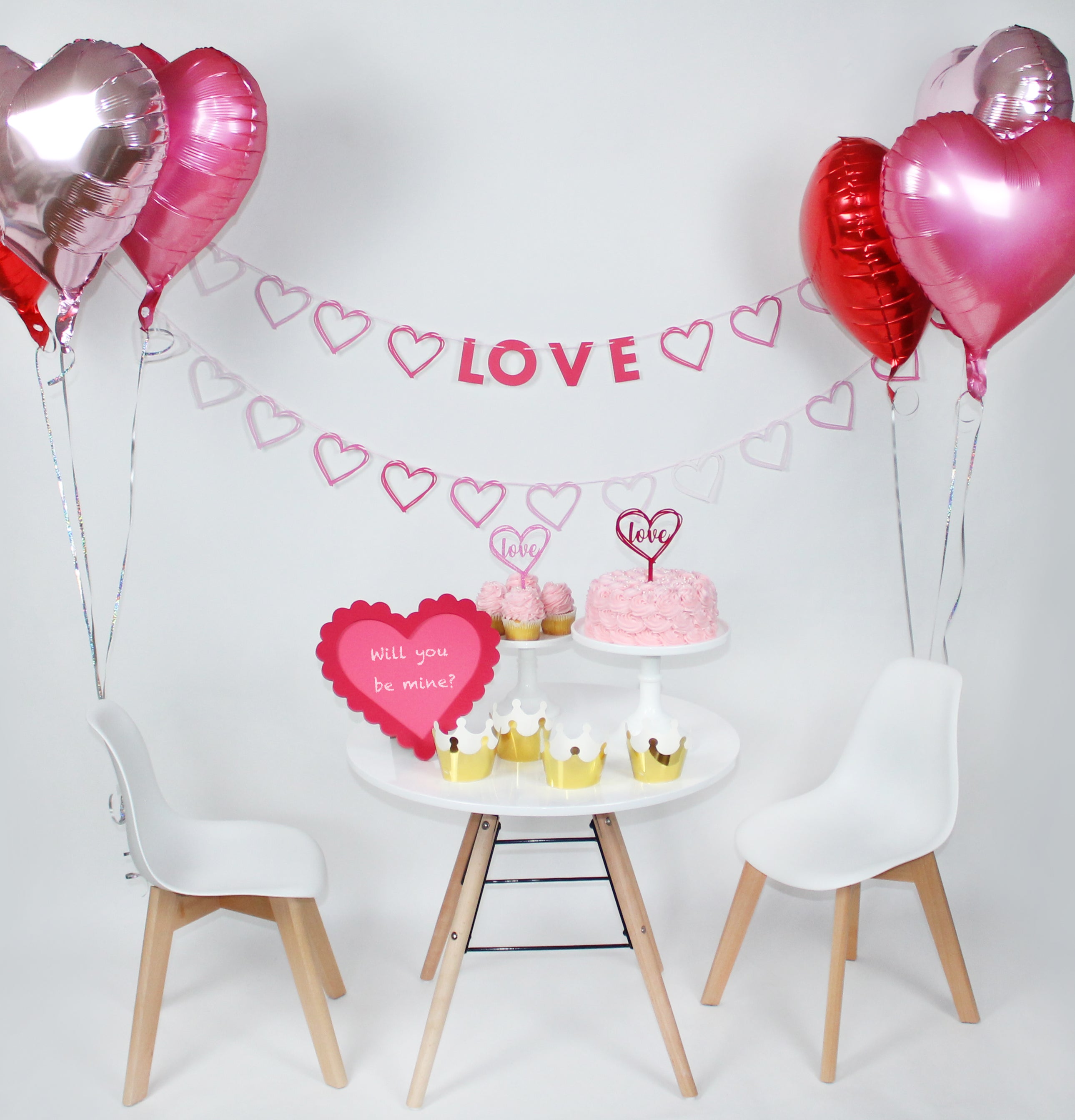 Love - Heart Foil Balloons, 6 Ct