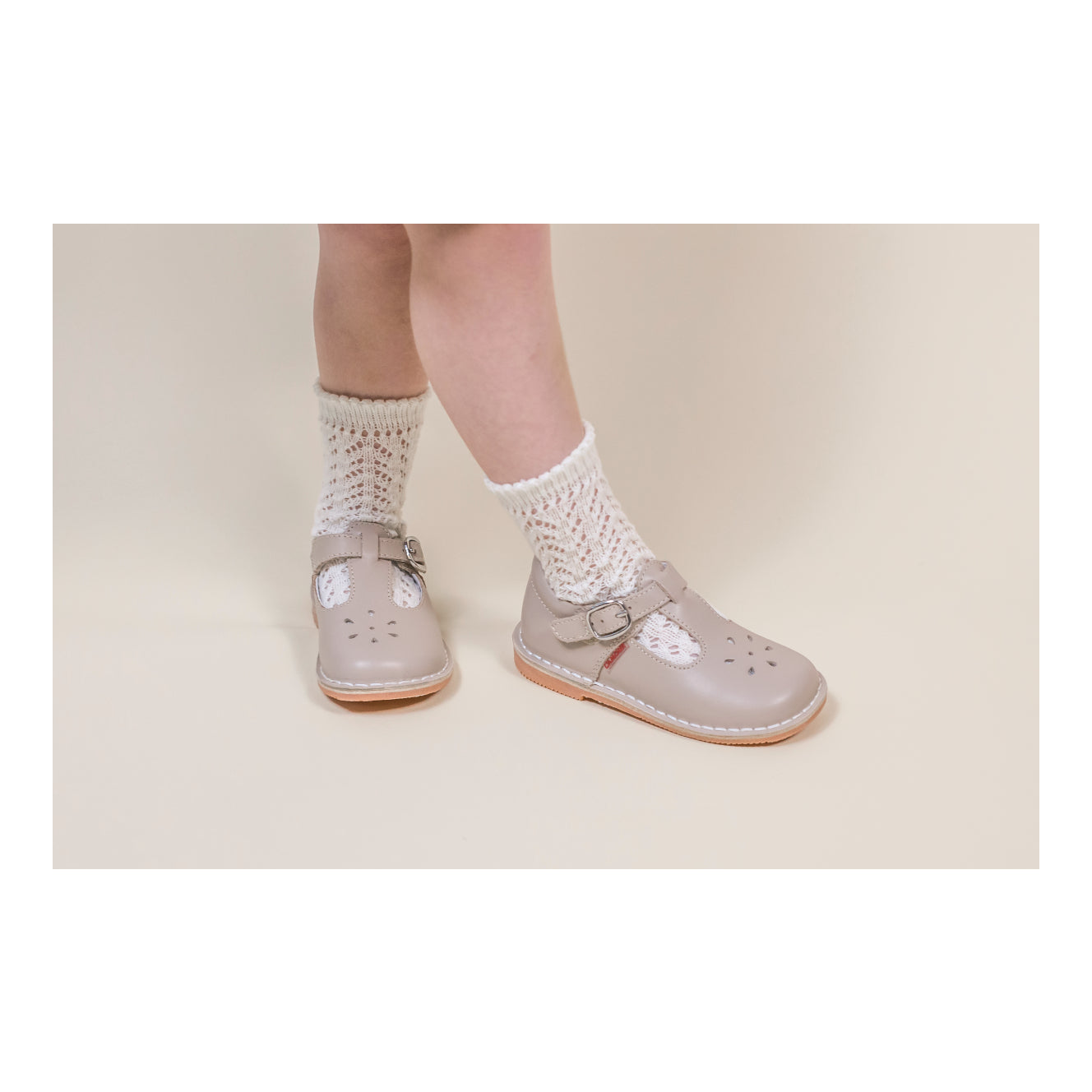 Joy Classic Leather T-strap Mary Jane