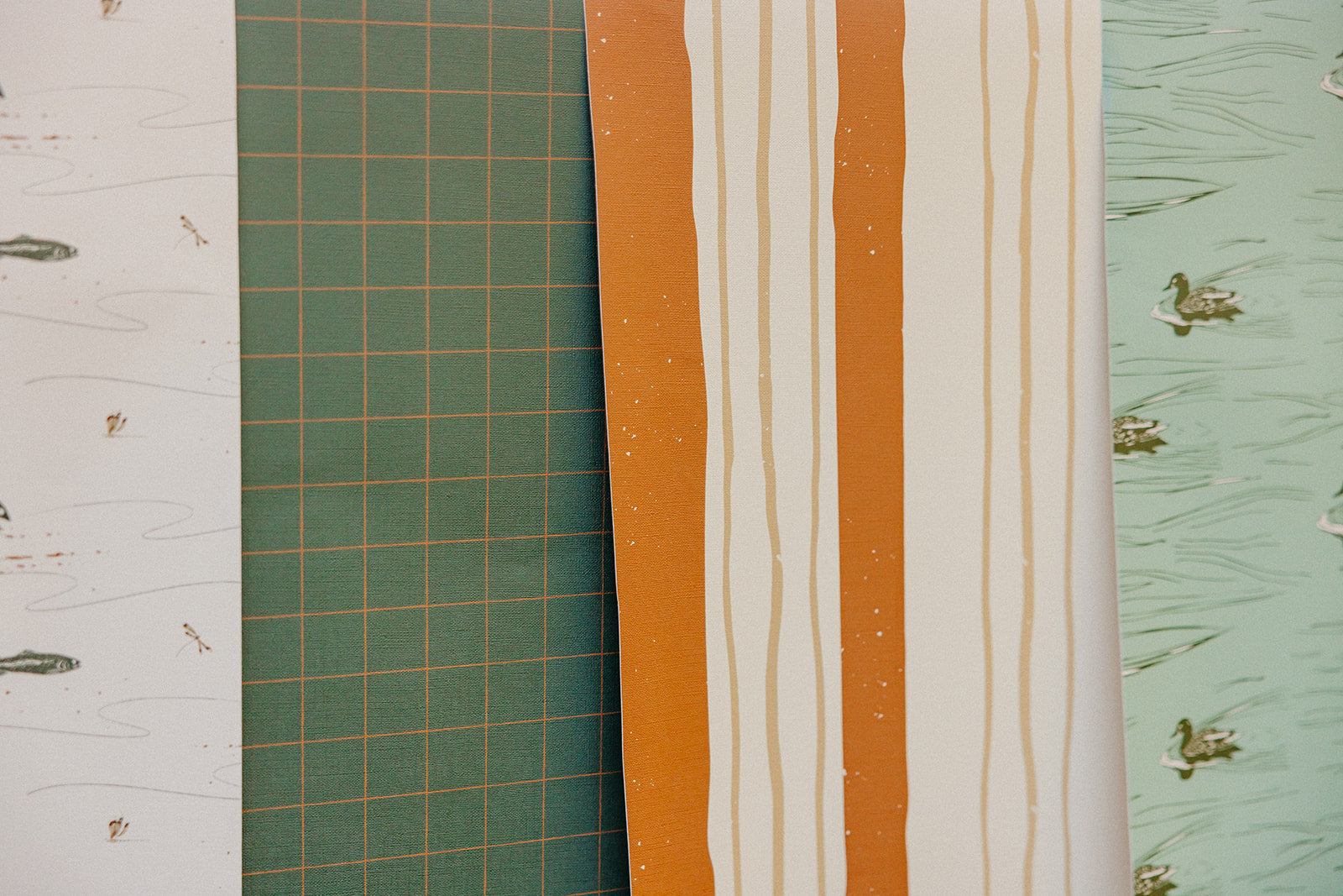 Laken Wallpaper By Cassandra Zaniboni