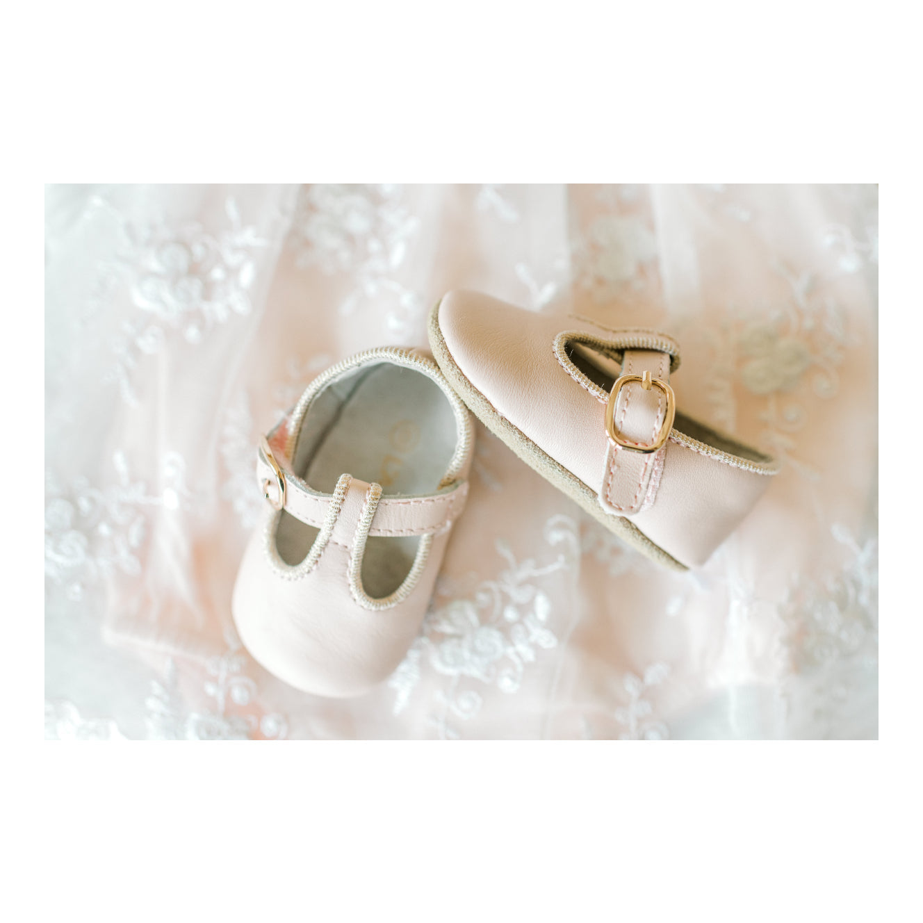 Evie Napa Leather Girls T-strap Mary Jane Crib Shoe (infant)