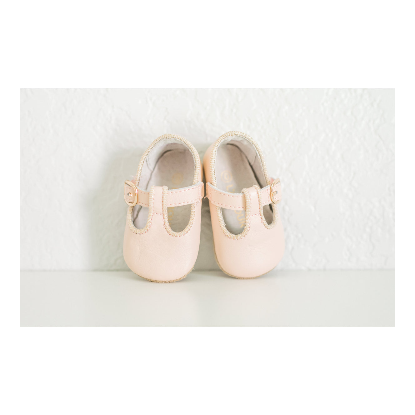 Evie Napa Leather Girls T-strap Mary Jane Crib Shoe (infant)
