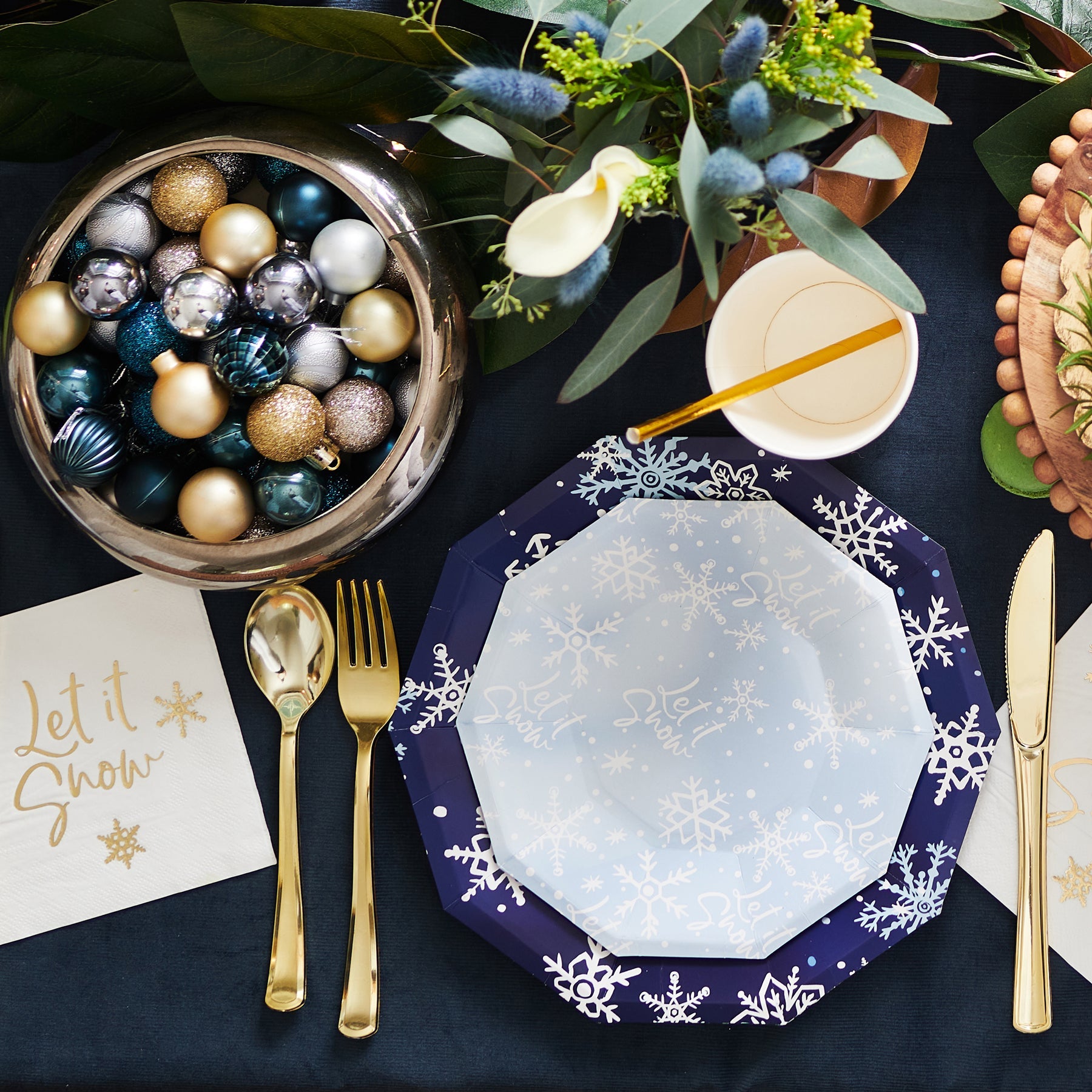 Let It Snow Small Plates (10 Per Pack)