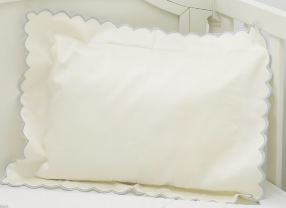 Embroidered Scallop Pillowcase - Silver
