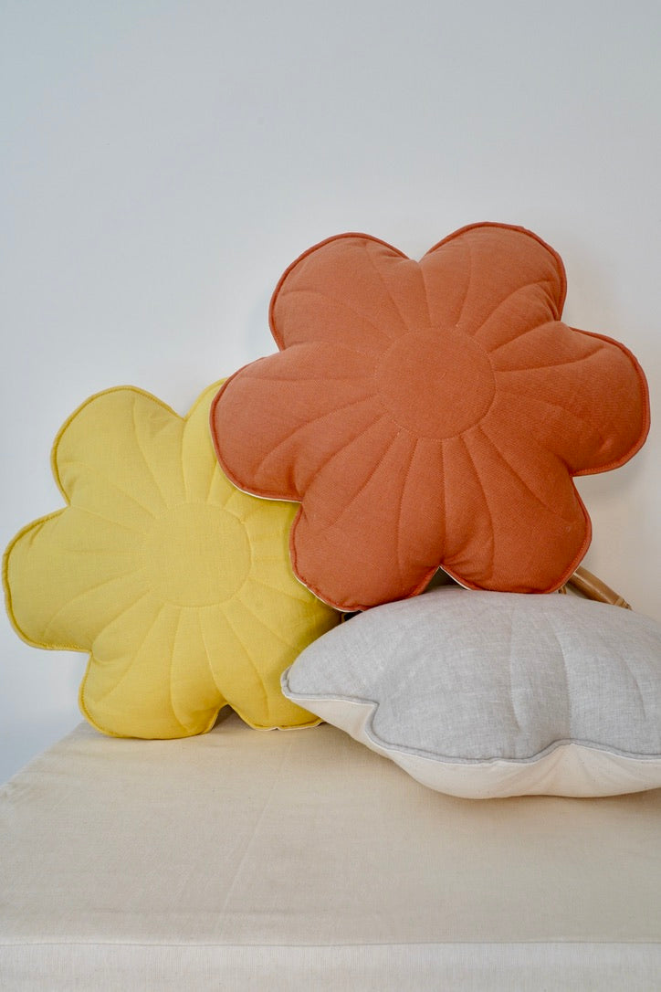 Linen Sandy Lily - Flower Pillow