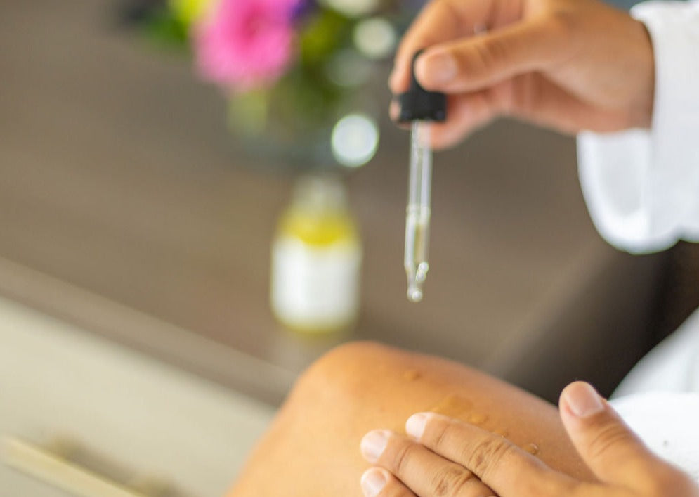 Moisturizing Set With Grapefruit Body Oil And Body Scrub