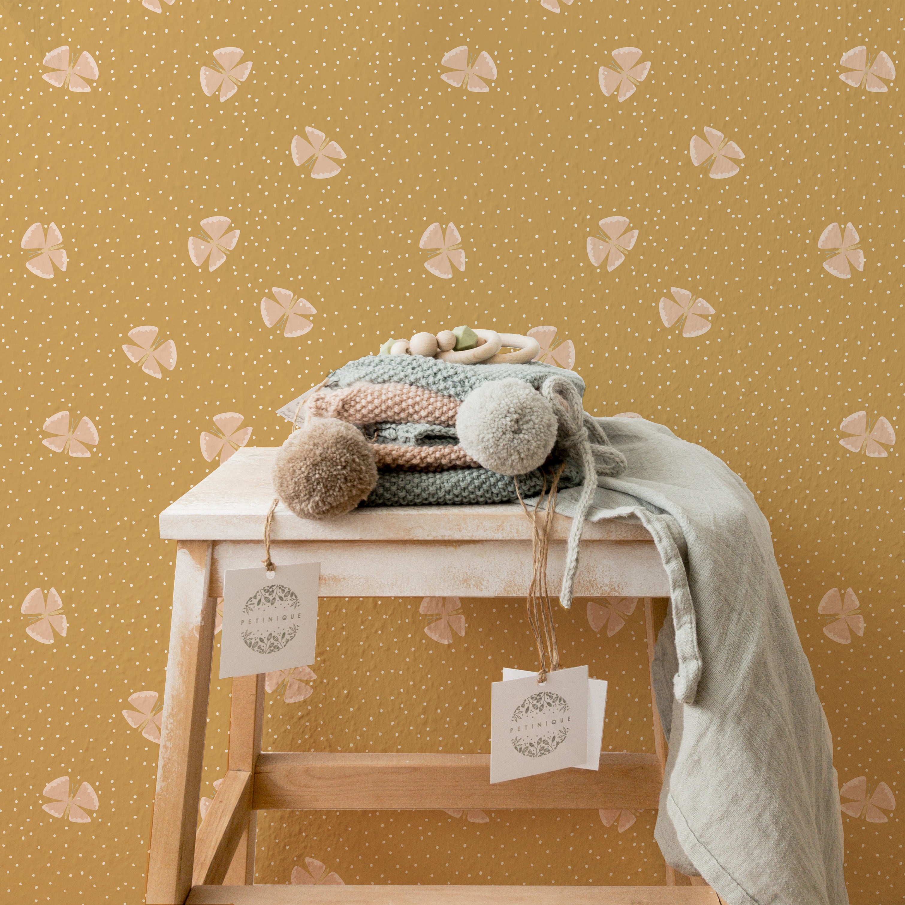 Lola Wallpaper By House Of Haricot
