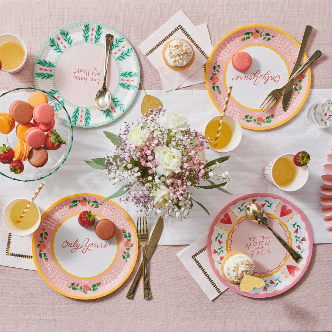 All You Need Is Love Large Plates (10 Per Pack)